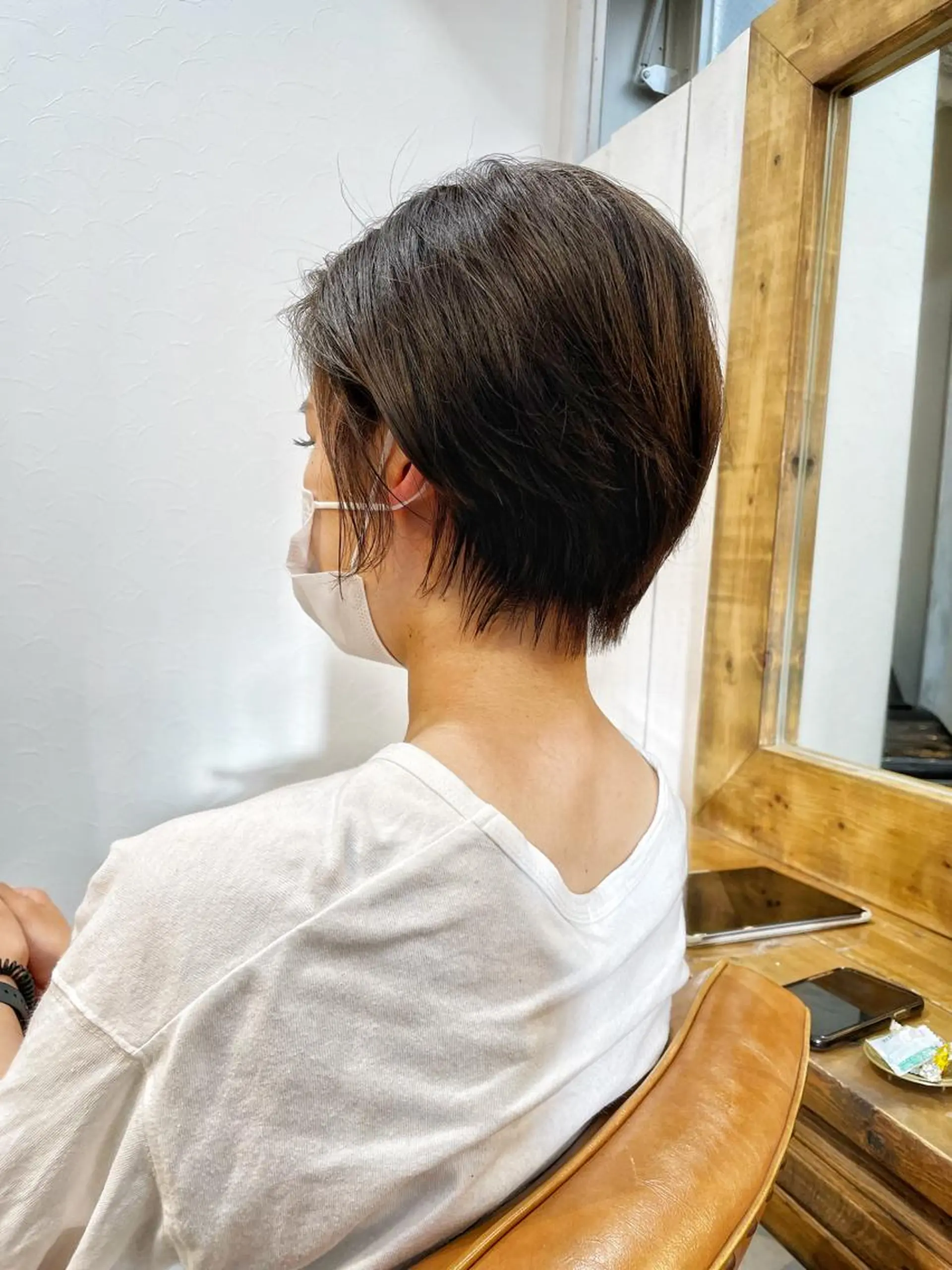 ショート カラー ショートレイヤー 丸みショート グラデーションカラー くびれヘア くせ毛 newline銀座所属・銀座ショート/ 大人ショート/金子涼のヘアスタイル