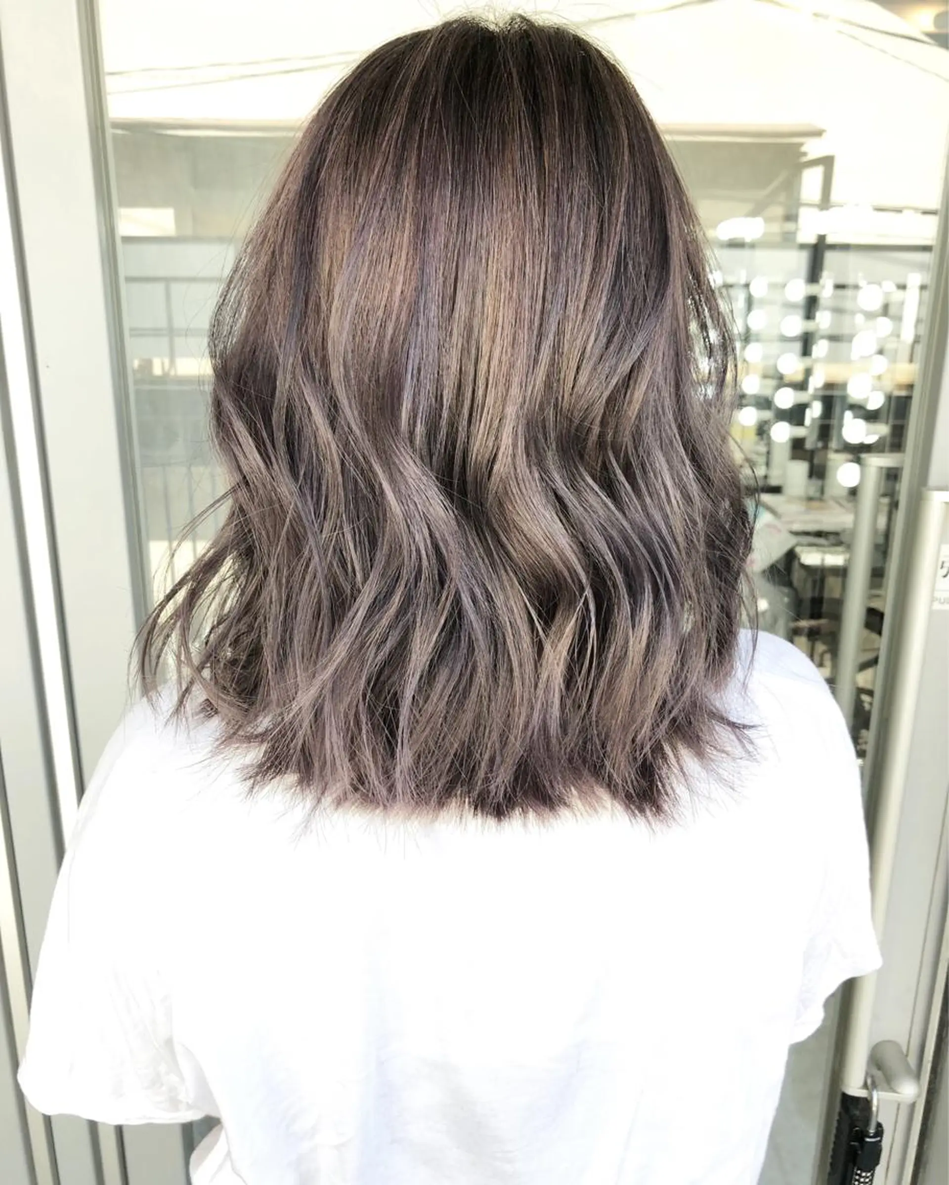 ミディアム カラー パープルカラー レイヤーカット BLend 渋谷のヘアスタイル