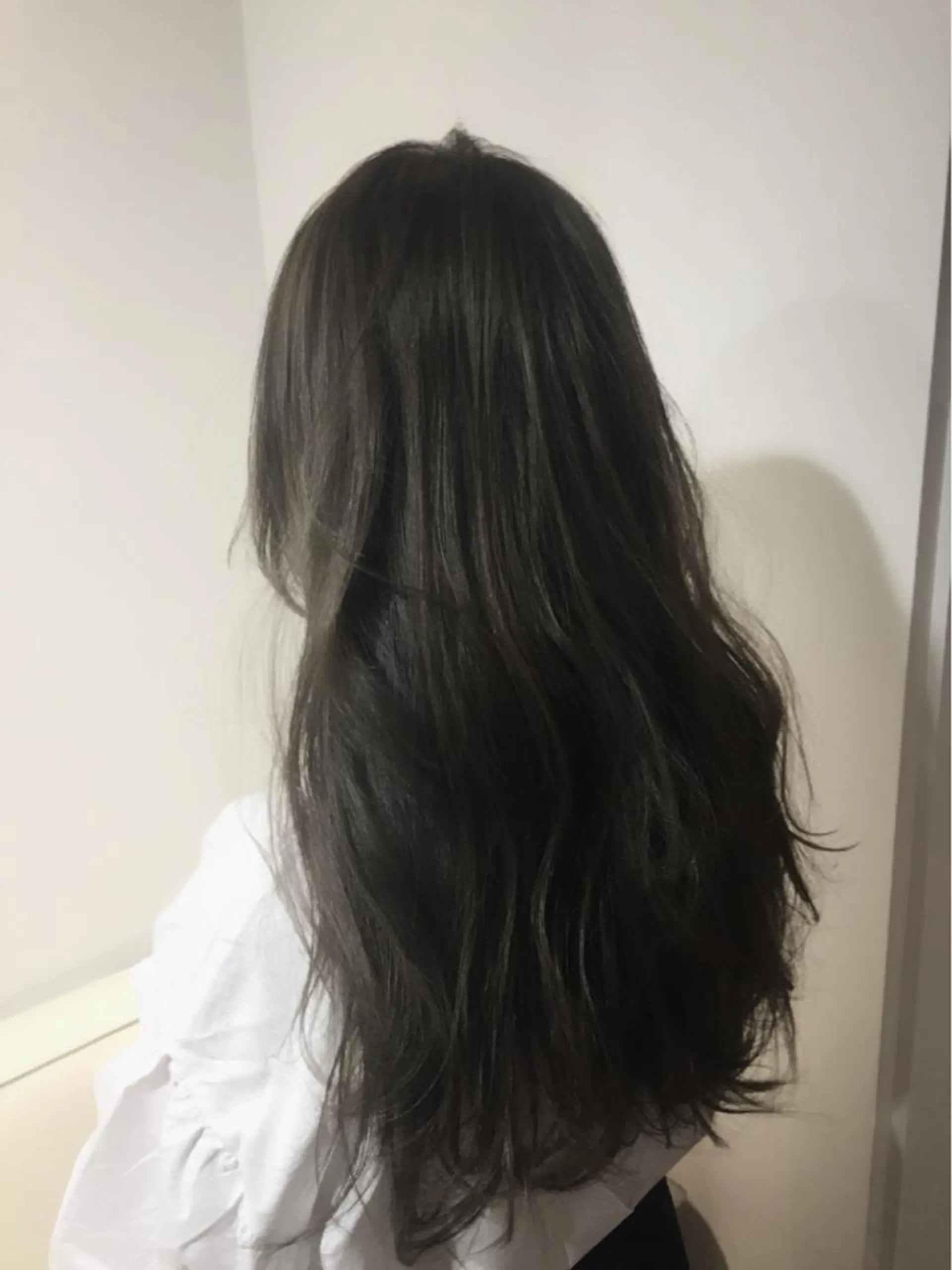 セミロング カラー パーマ ヘアアレンジ マツエク・マツパ アディクシーカラー グレージュ イルミナカラー オリーブグレージュ オリーブグレー カット ヘアカラー トリートメント ヘアセット ✨ハイクオリティ✨ 山本香也のヘアスタイル