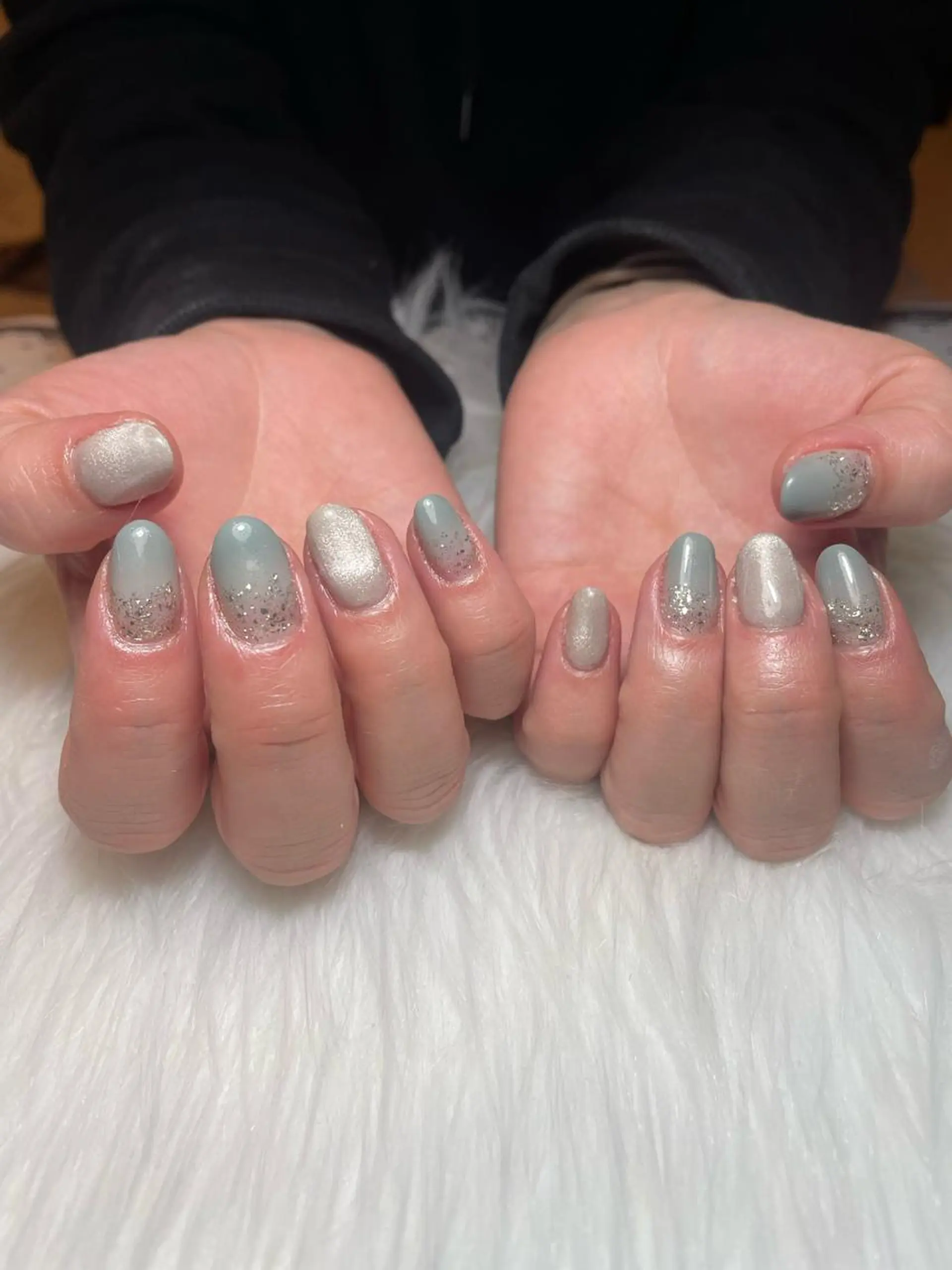 ネイル グラデーション 大袋駅東口徒歩2分 alivioのネイルデザイン