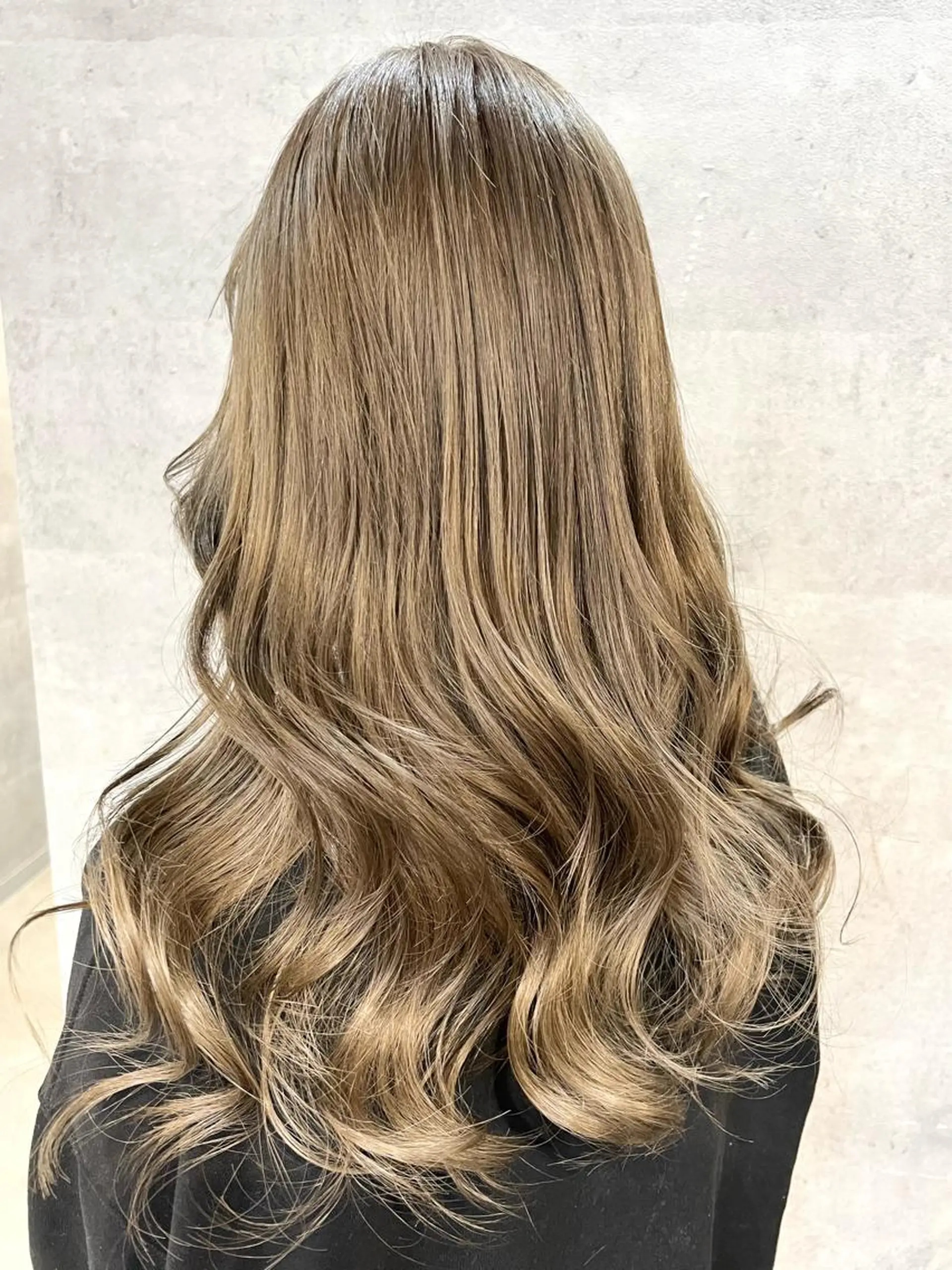 ロング ヘアカラー トリートメント Bear(ベア)所属・KYOKO 【Bear】のヘアスタイル
