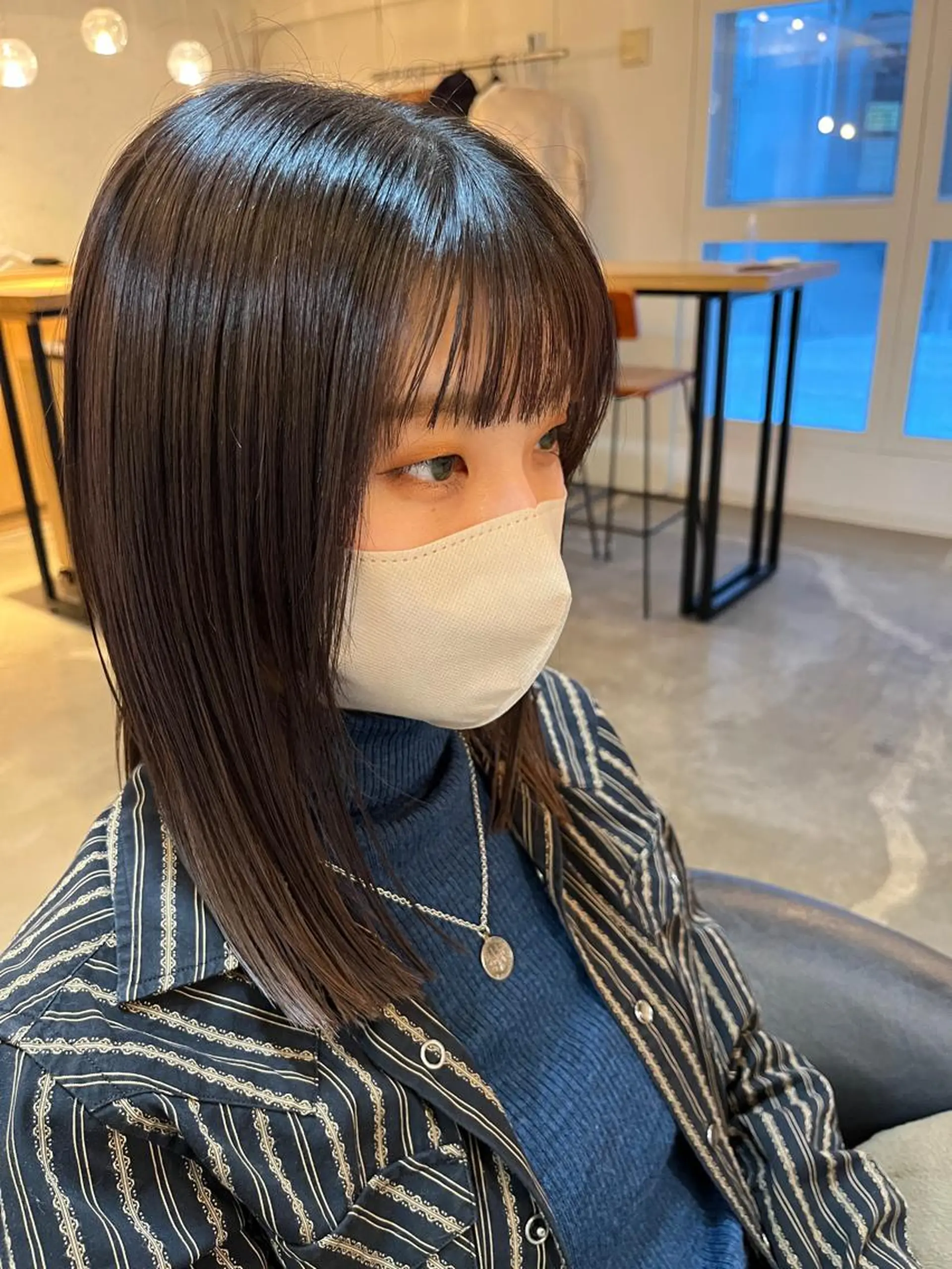 ミディアム カラー 三品 早妃のヘアスタイル