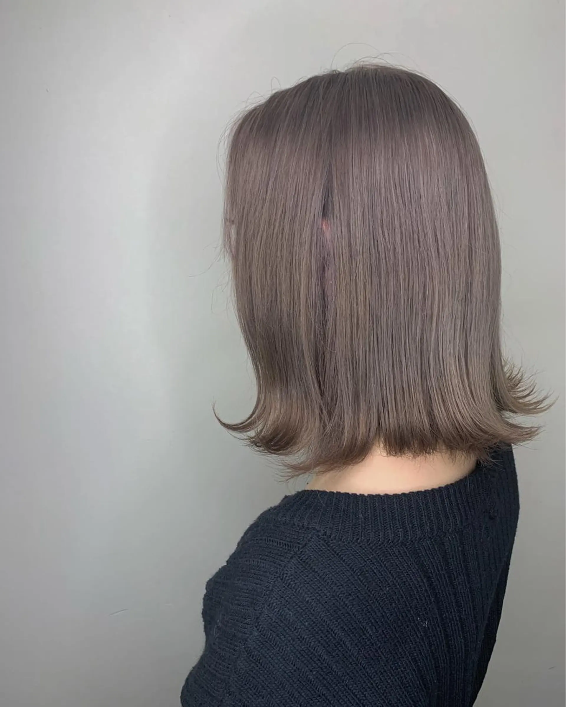 セミロング カラー ダブルカラー カット ヘアカラー 艶髪クリエイター 秋田 聖也🪽のヘアスタイル