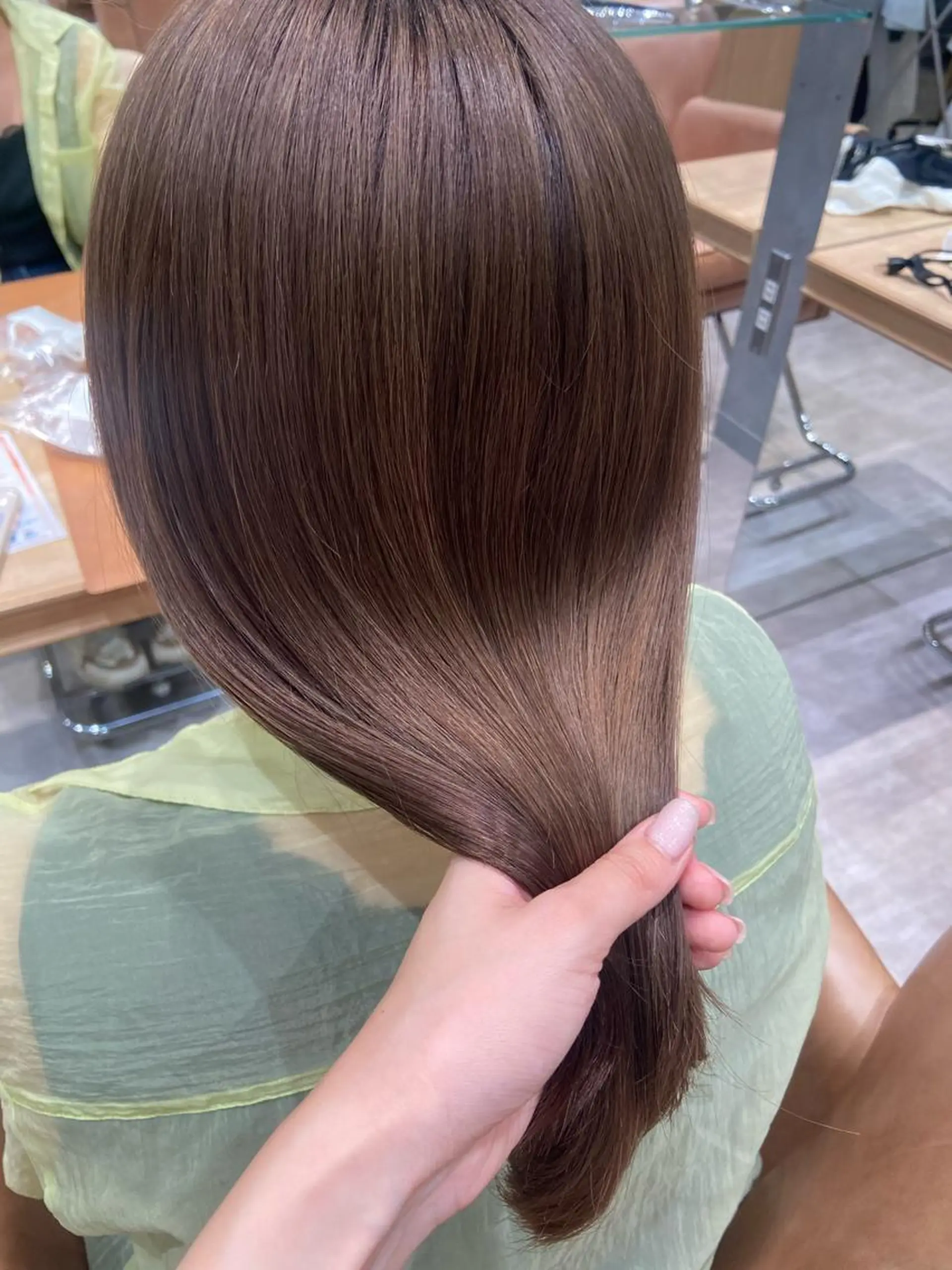 セミロング カラー M.SLASH  みなとみらい馬車道所属・M.SLASH ✂︎hinakoのヘアスタイル