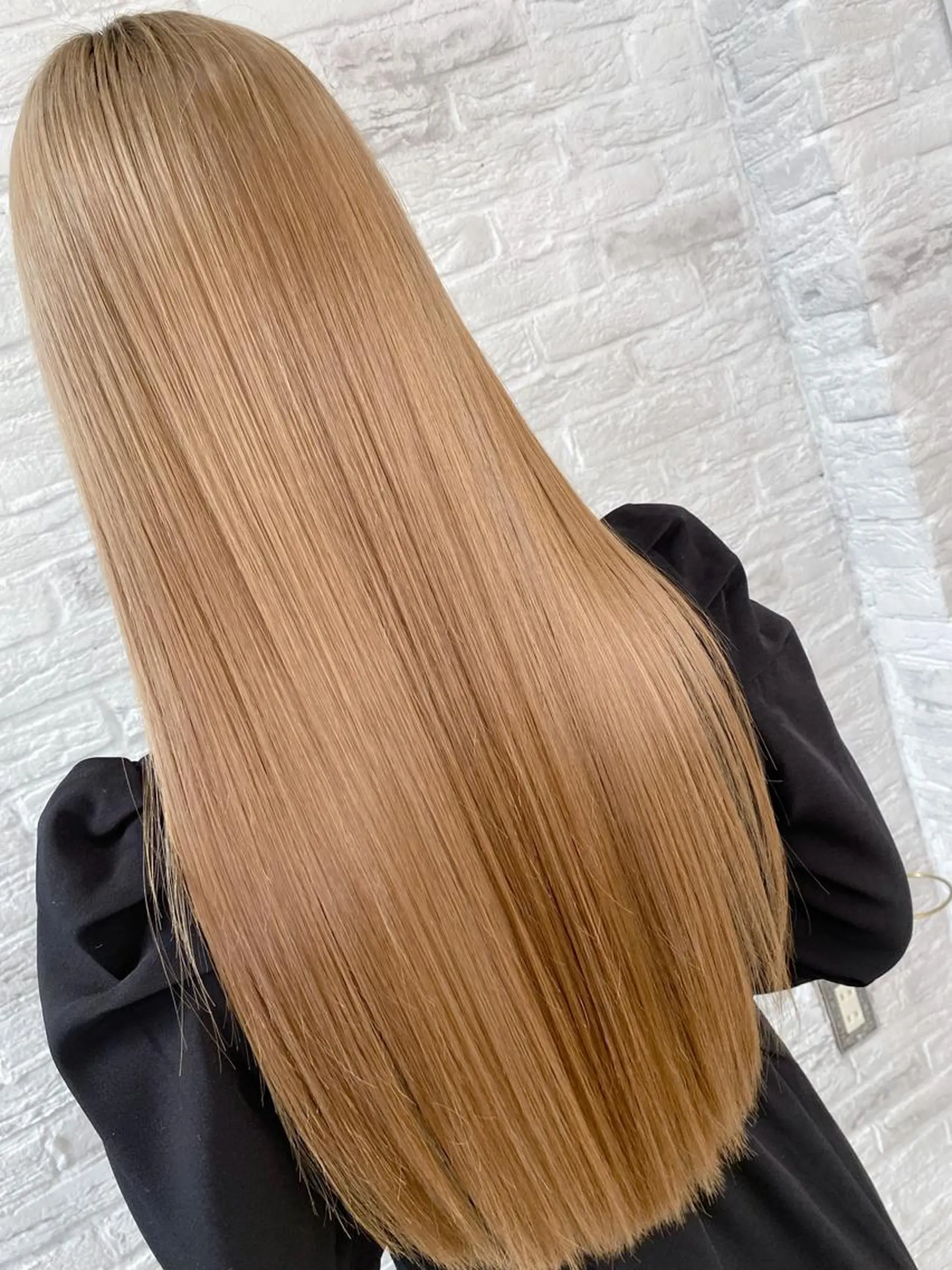 セミロング カット ヘアカラー トリートメント 髪質改善美髪特化 ルイス奈良のヘアスタイル