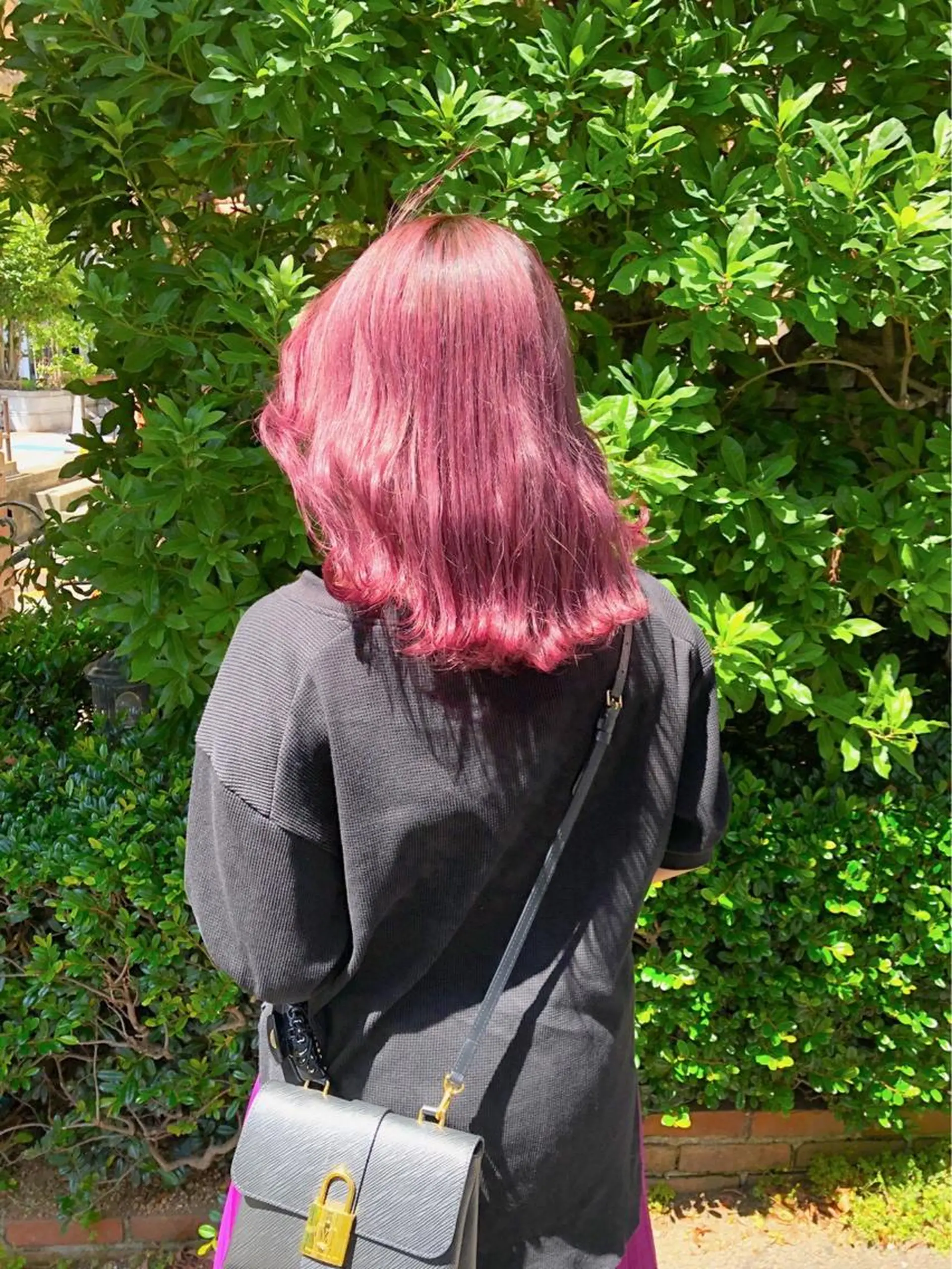 セミロング アッシュ ハイライト レイヤーカット ヘアカラー stylist ネネのヘアスタイル