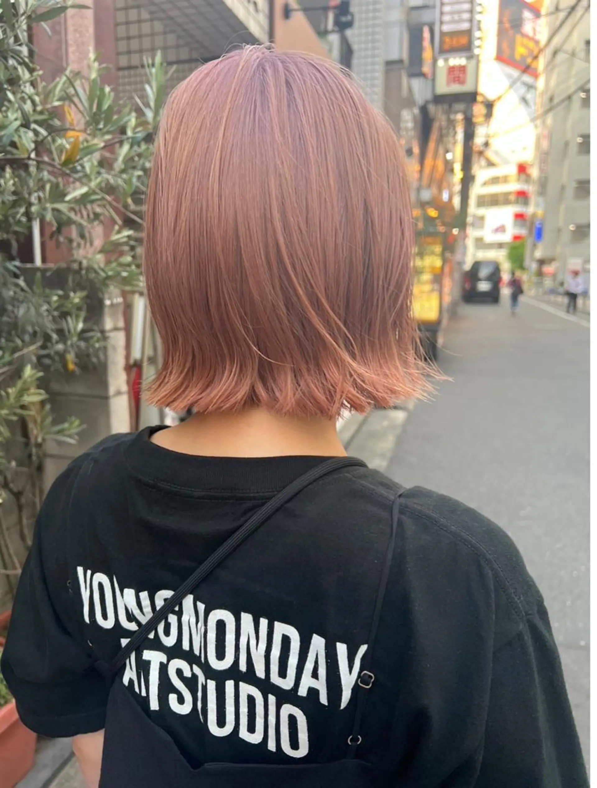ショート カラー ヘアアレンジ ブリーチ オレンジ ピンクカラー トリートメント iena池袋所属・iena池袋 /ゆーこの眉毛・アイブロウイメージ