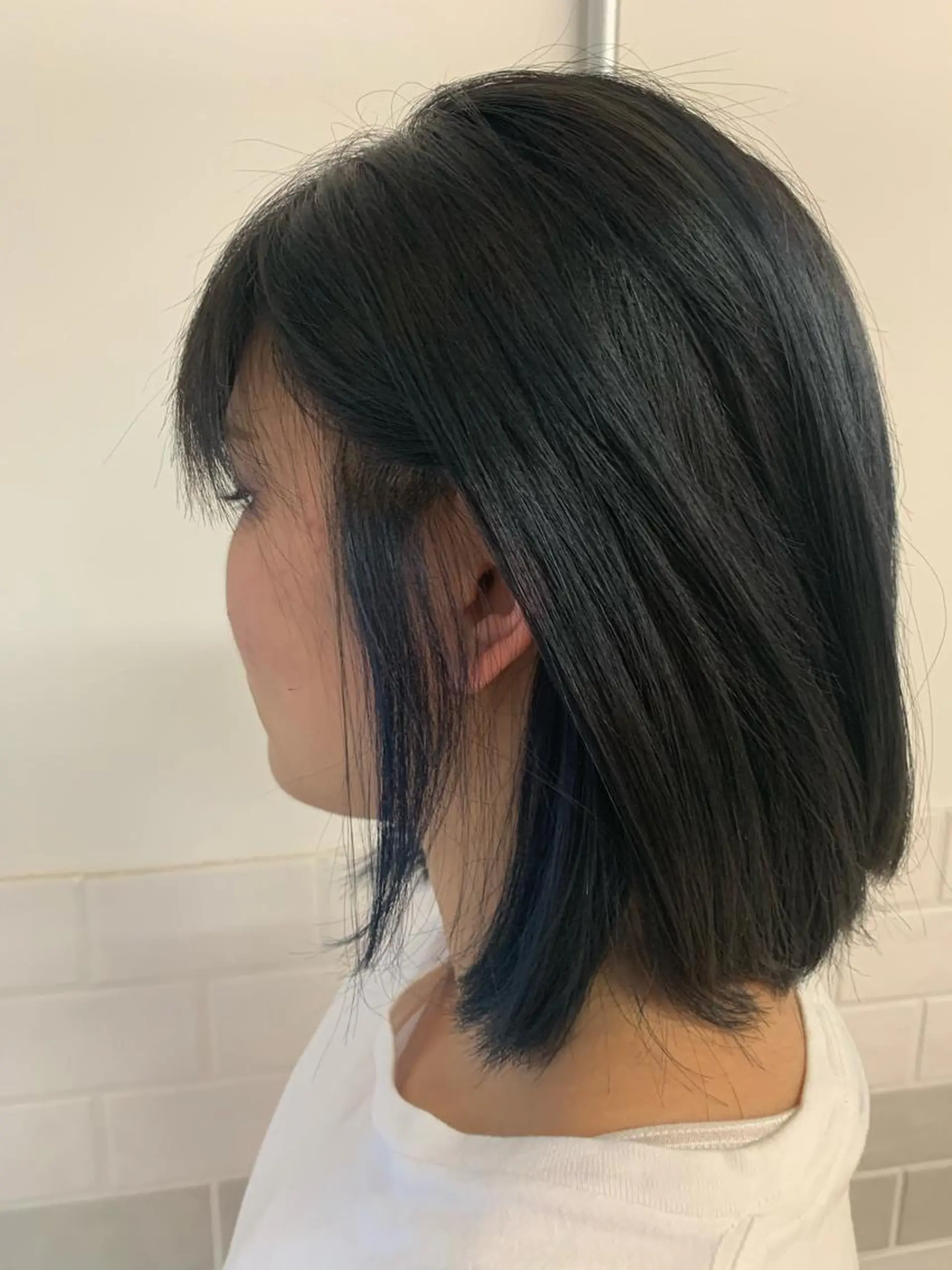 ミディアム ハニーバイ コードのヘアスタイル