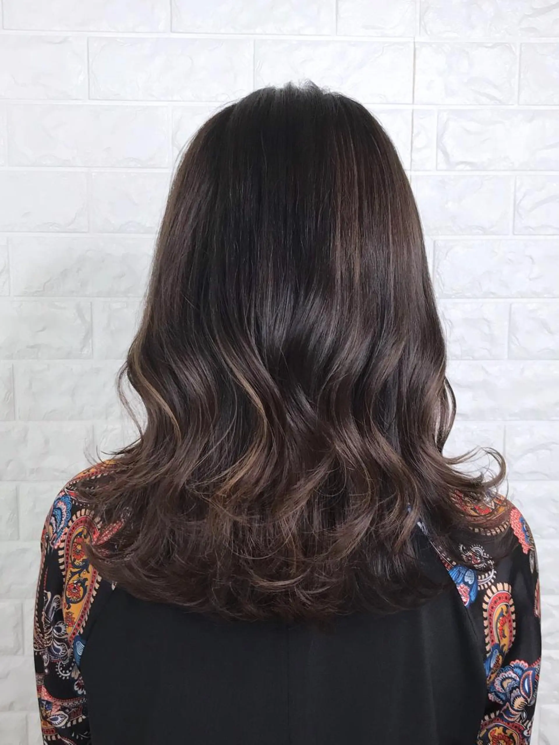 ミディアム カラー アッシュ ダークアッシュ ハイライトカラー イルミナカラー ハイライト エイジングケア特化 美容師✂️山崎竜二のヘアスタイル