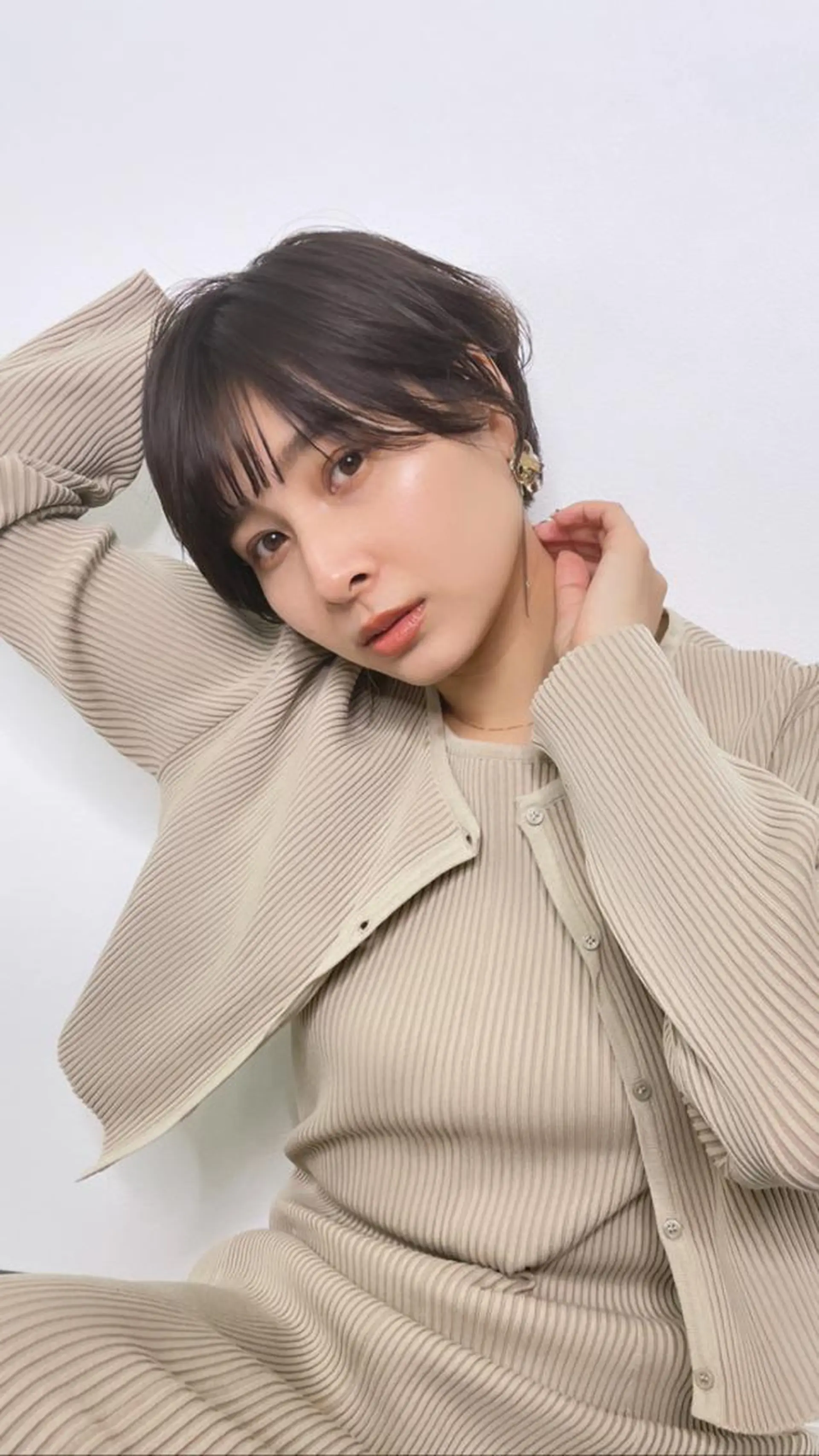 ショート カラー カット WEG所属・韓国レイヤー/艶髪 WATSUKIのヘアスタイル