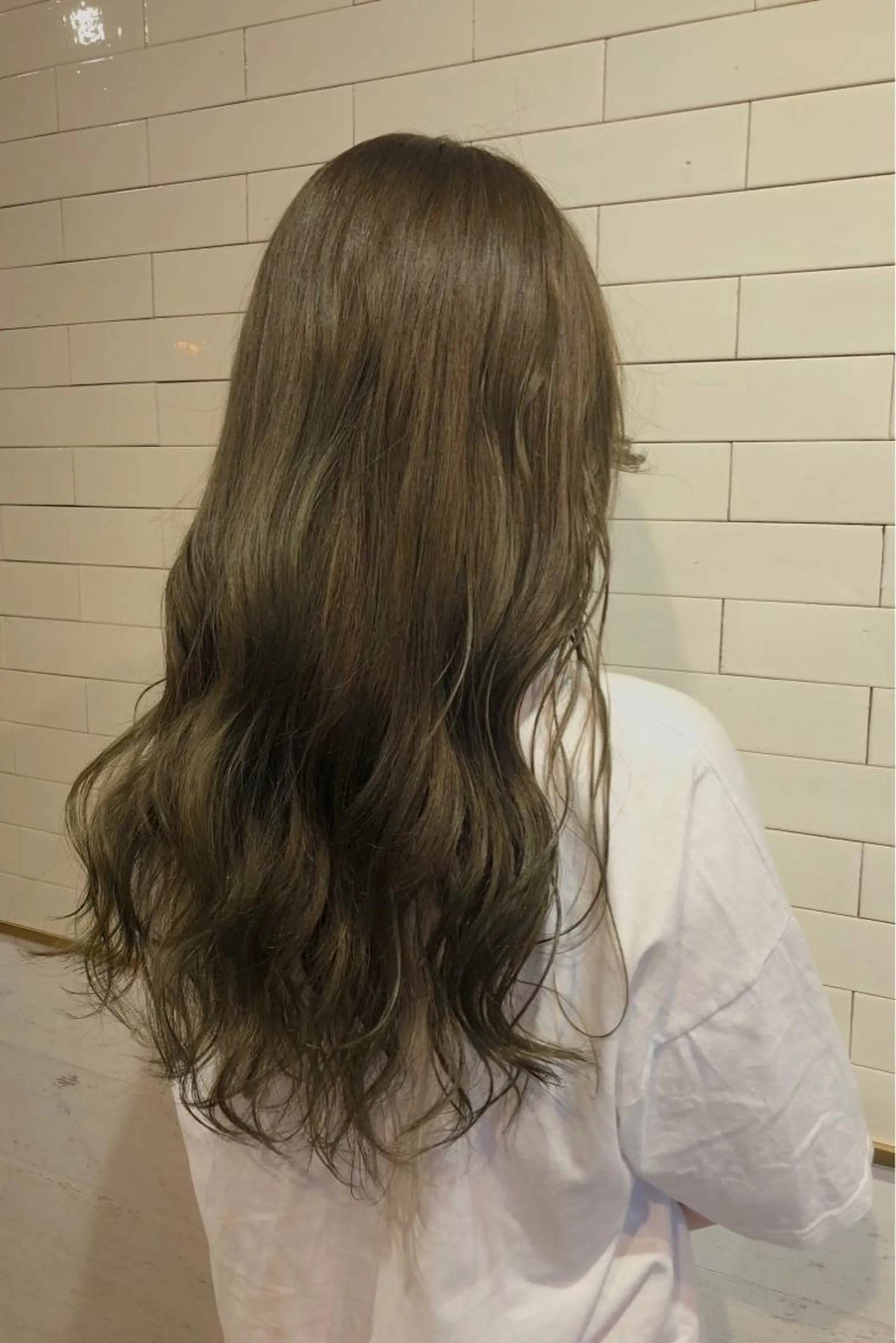 ロング 🤍髪質改善➕透明感 カラー🤍川上葵のヘアスタイル