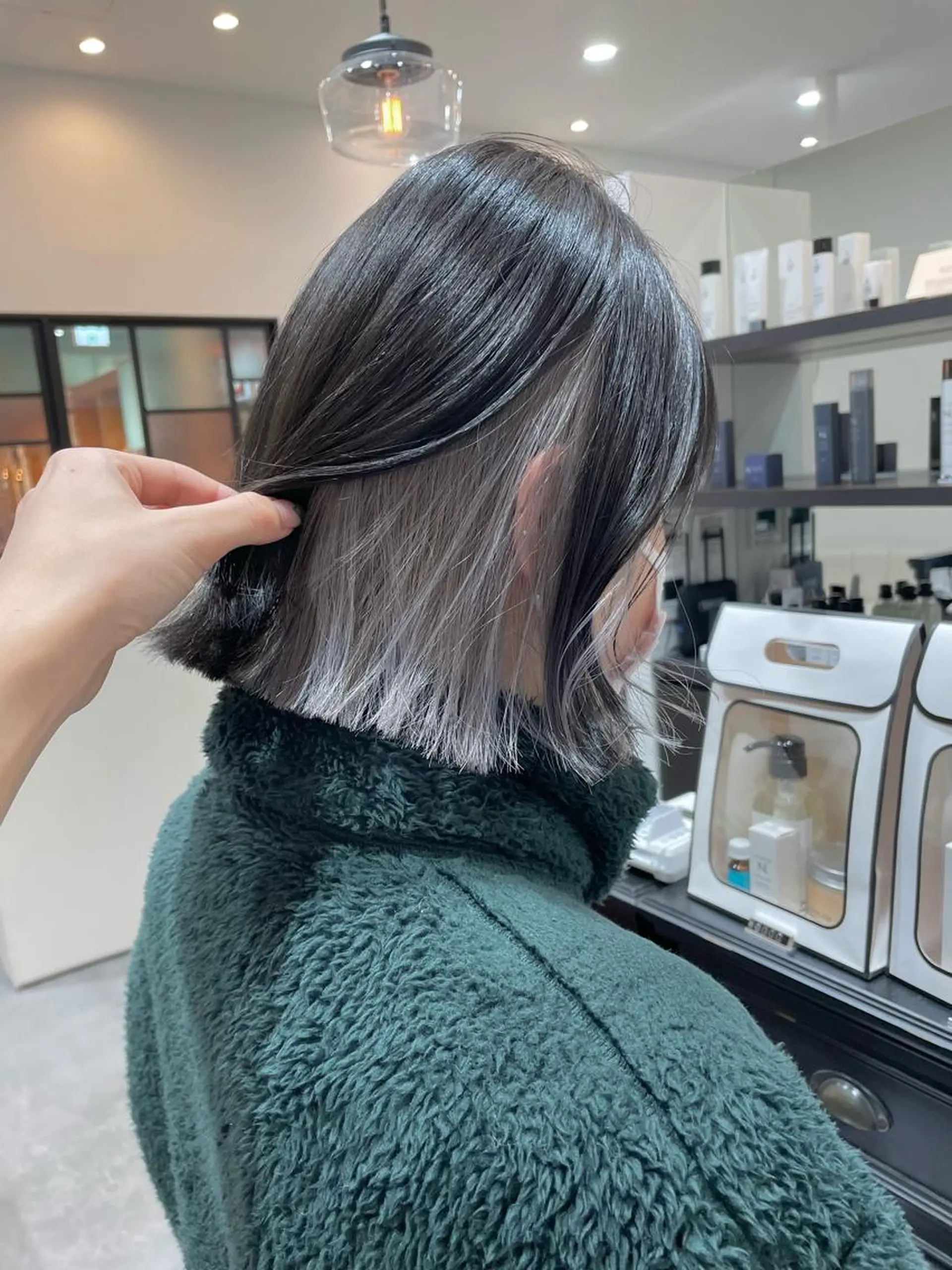 ショート カラー ヘアアレンジ ヘアカラー トリートメント 小倉 愛里のヘアスタイル