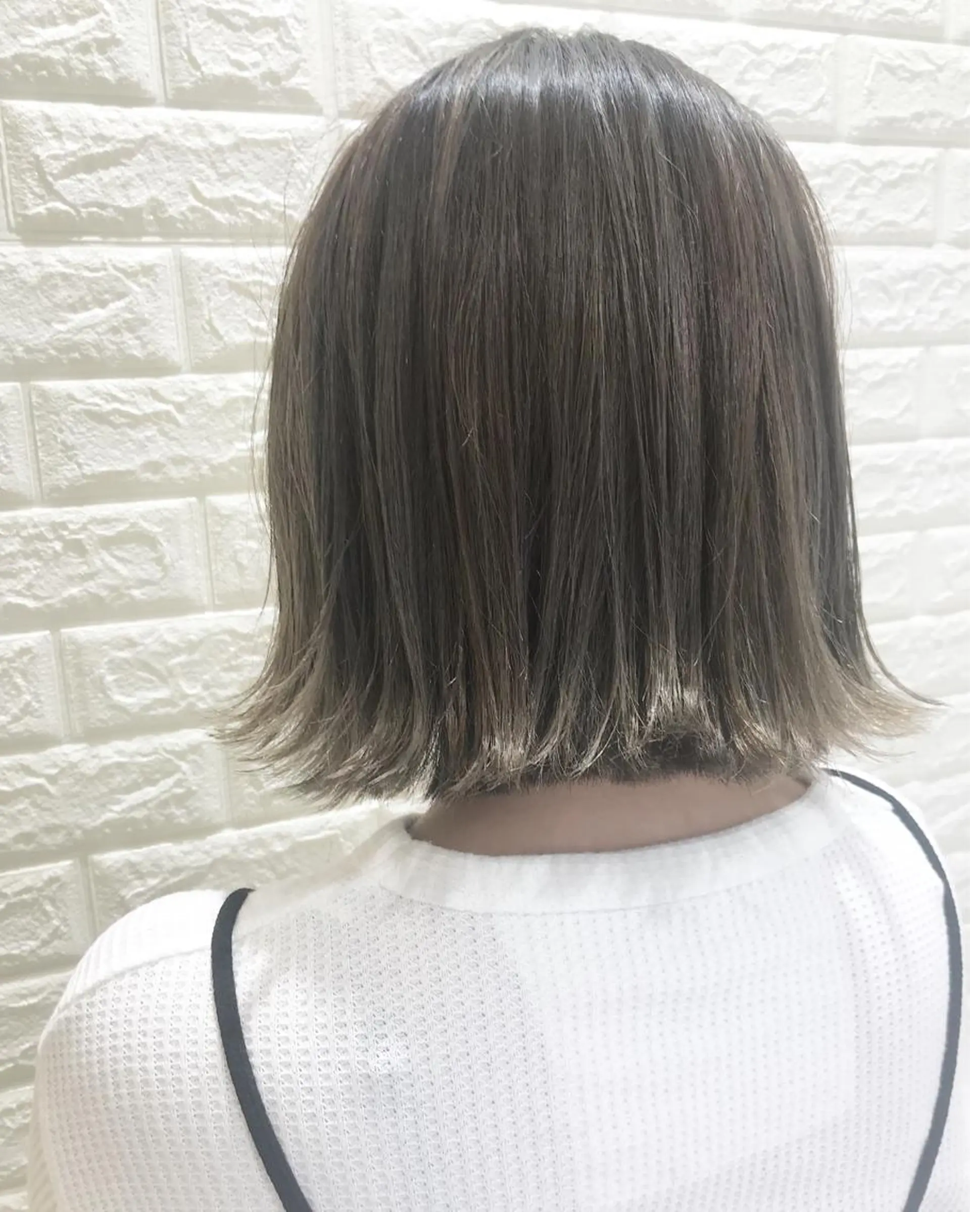 ミディアム カラー グレージュ 外国人風カラー ナガイ ユウキのヘアスタイル