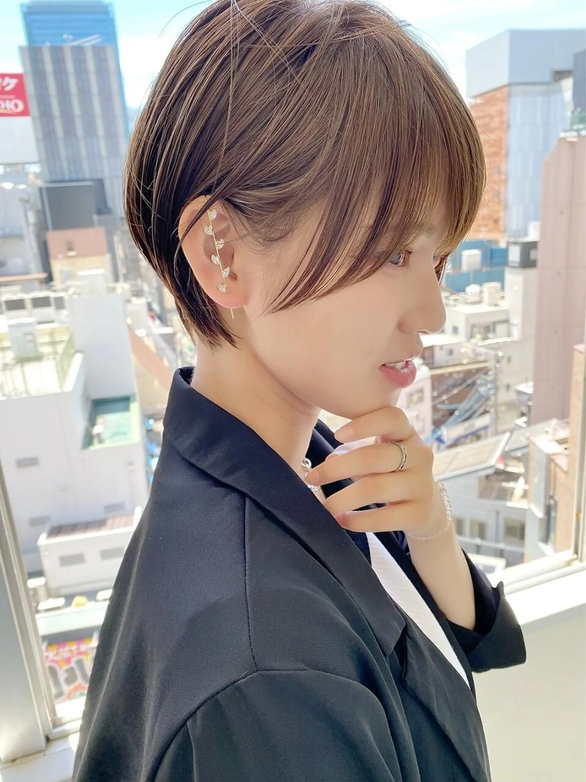 ショート ioe 茶屋町のヘアスタイル