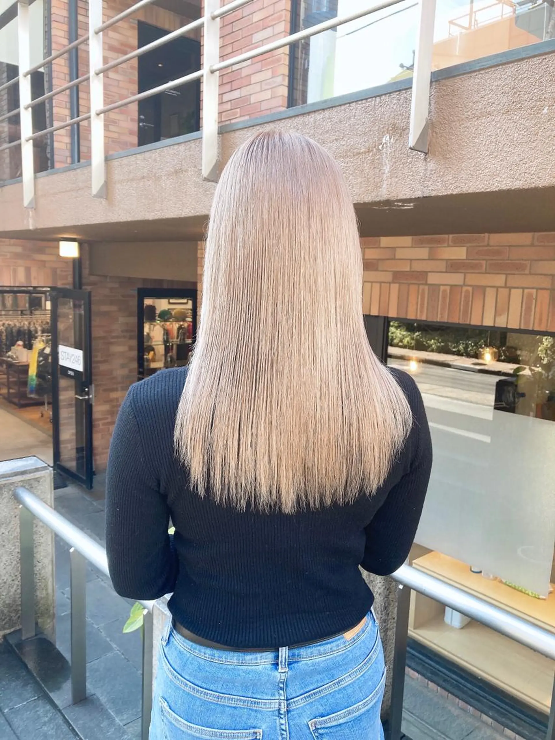 カラー ブリーチ ブロンド ケアブリーチ 💗モテ髪 ハイトーンあや💗のヘアスタイル