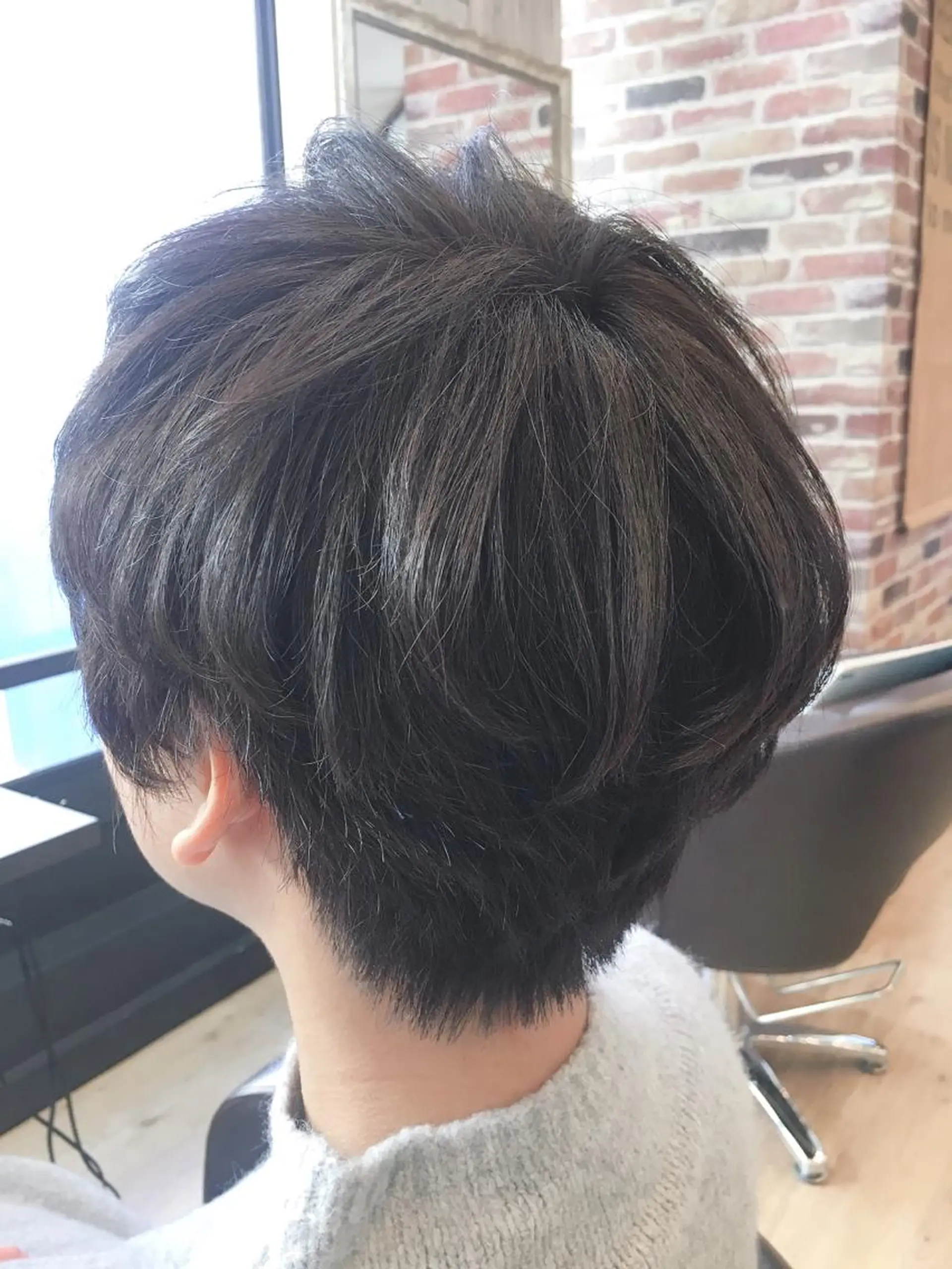 ショート パーマ ショートヘア ヘアカラー トリートメント Unfrose所属・五月女 和樹のヘアスタイル