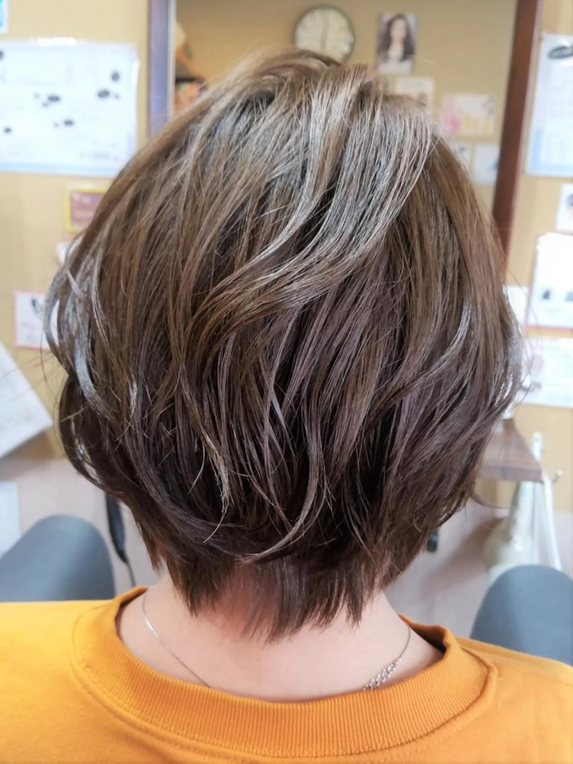 ショート カラー ヘアアレンジ パピヨンロゼ メイのヘアスタイル