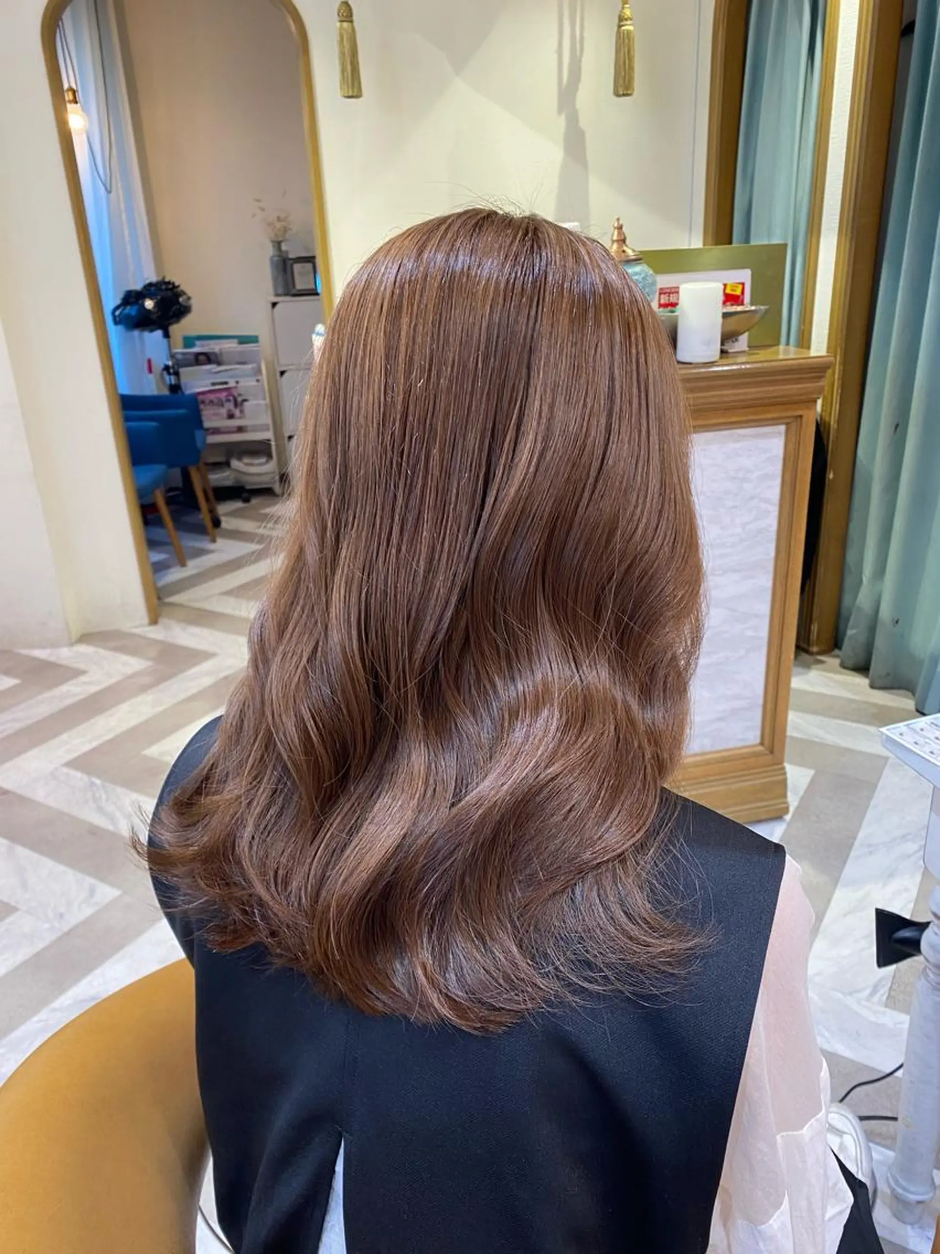 ミディアム カット ヘアカラー トリートメント 韓国ヘア/レイヤー/ 髪質改善🫧西田のヘアスタイル
