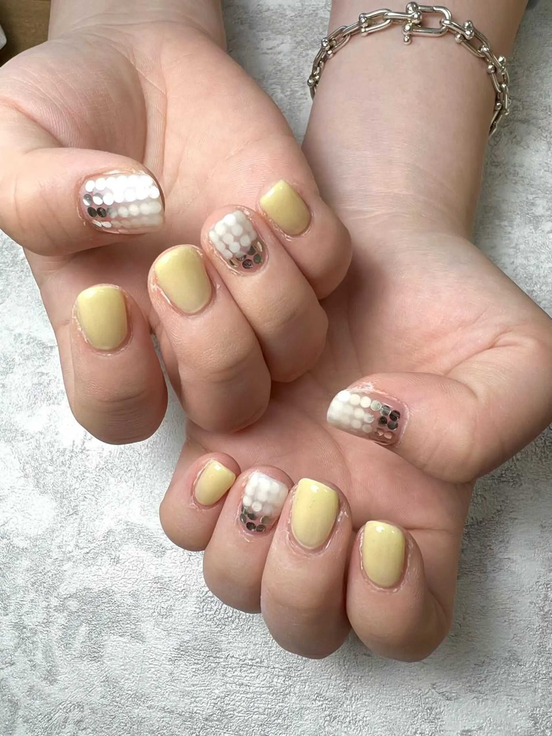 ネイル アートネイル ジェルネイル ホログラムネイル 韓国ネイル 持ち込み flowers nailのネイルデザイン