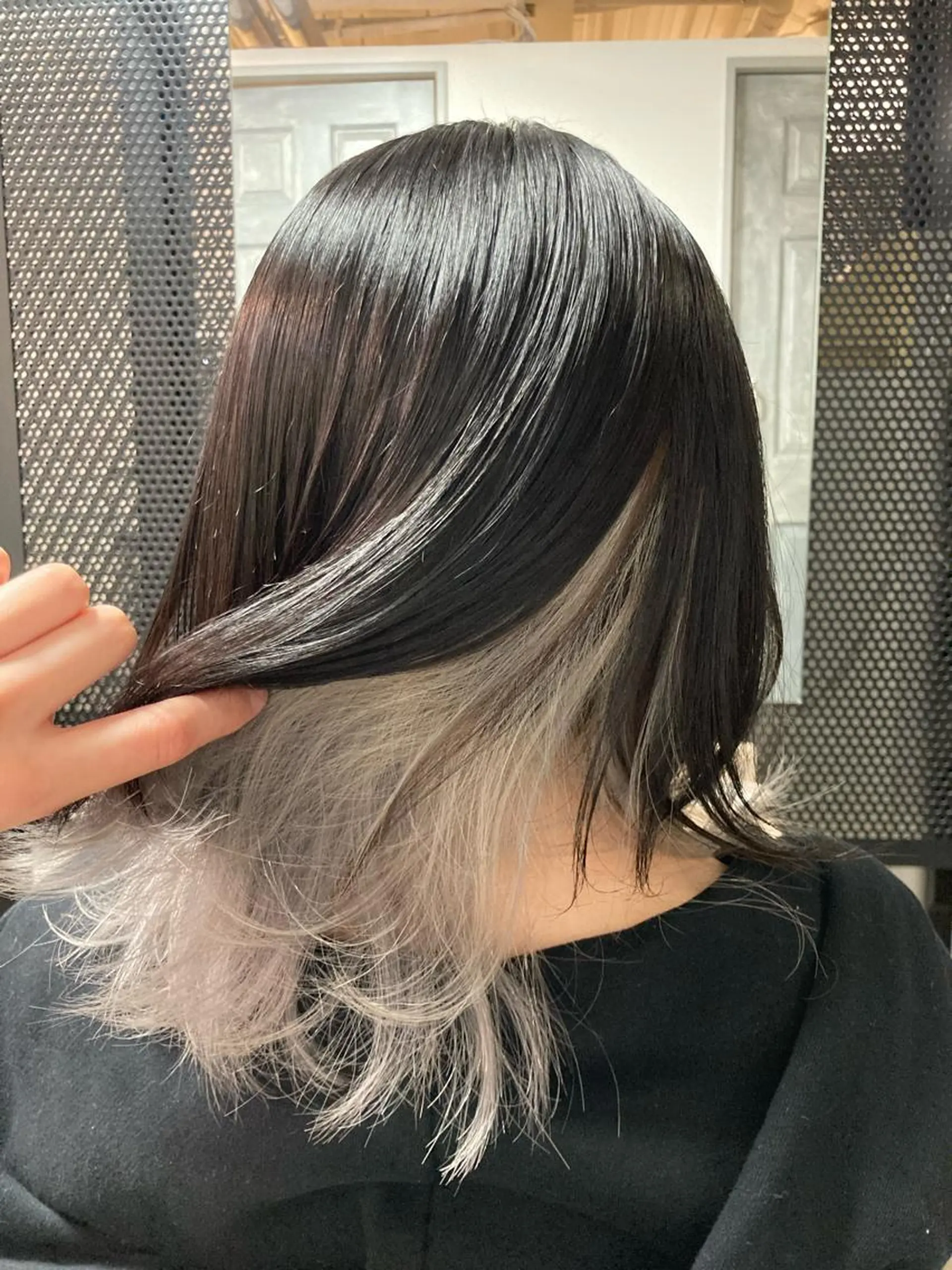 カラー 黒髪 ブルーカラー ブルーブラック ダブルカラー 髪質改善 ヘアカラー 縮毛•ハイトーン Runaのヘアスタイル