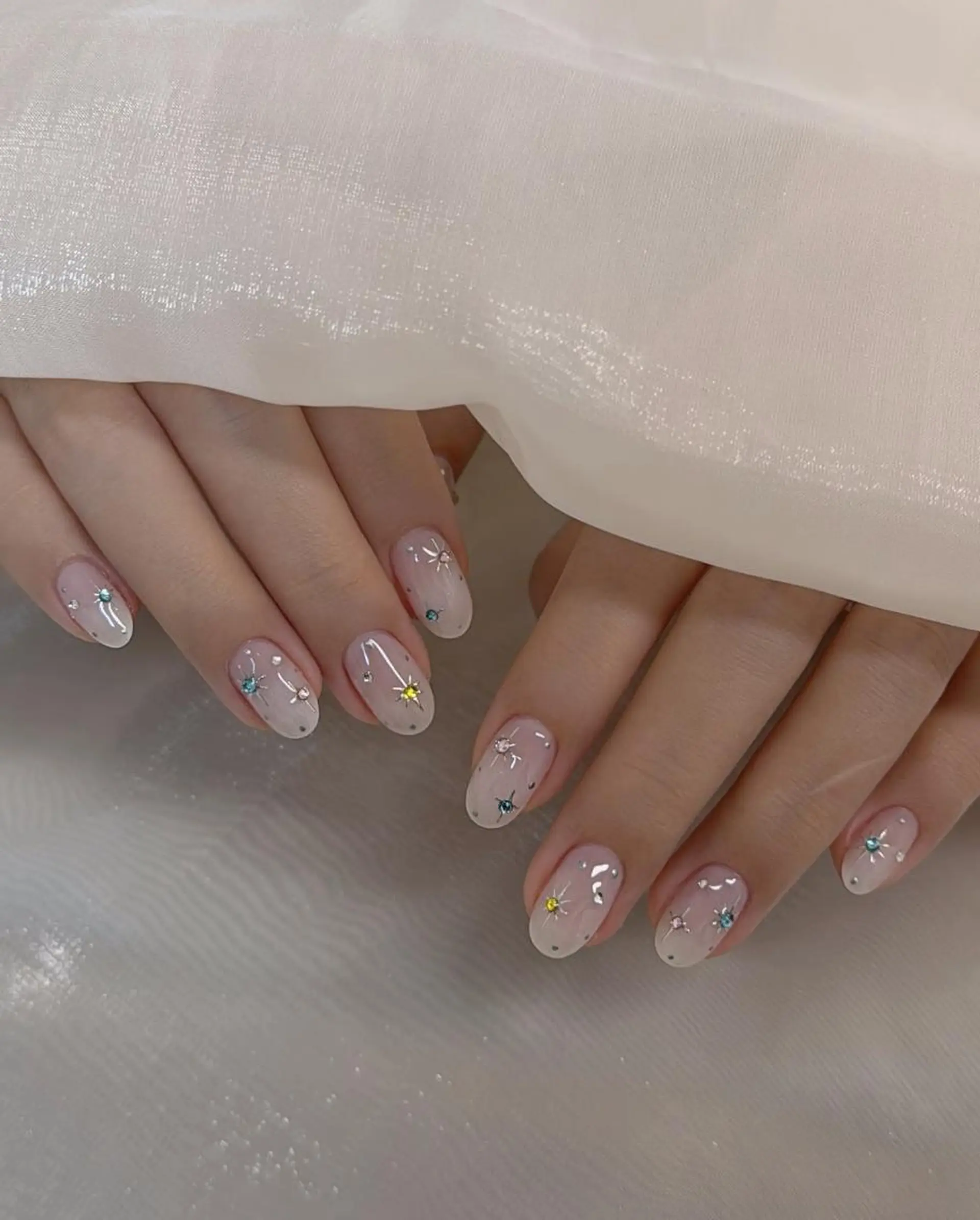 ネイル ハンドネイル RAFFINE haru🦋🩵のネイルデザイン