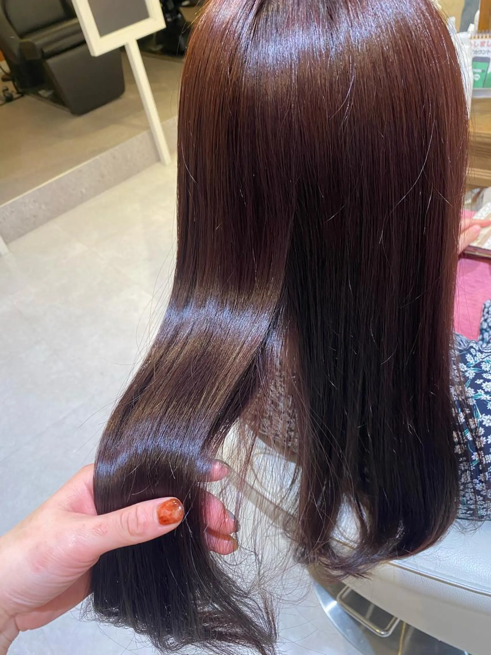 ロング カット ヘアカラー 梛木 唯のヘアスタイル