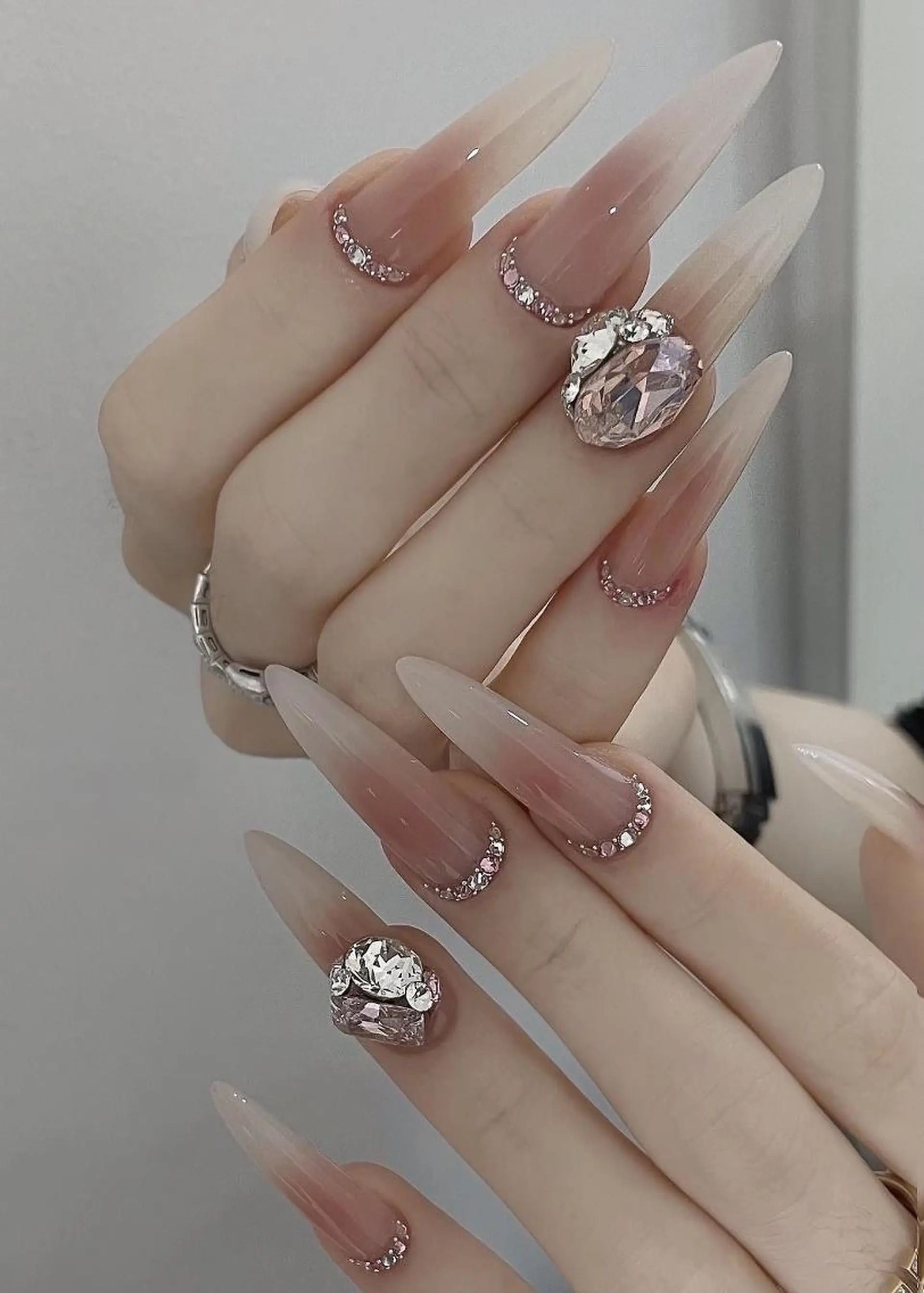 ネイル 長さ出し フレンチネイル グラデーション 卒業式 マグネットネイル ハンドネイル MIHANA YUKIのネイルデザイン