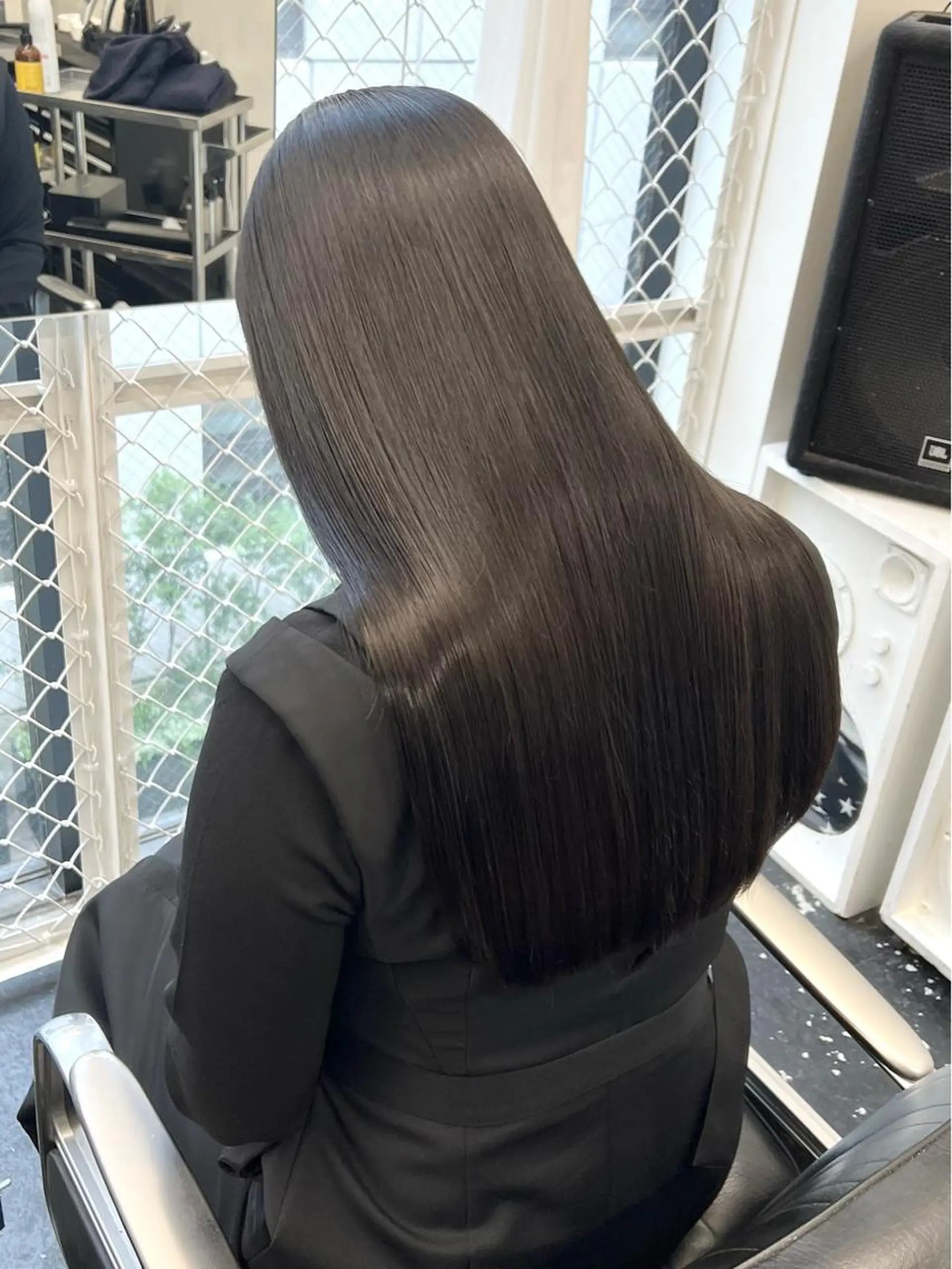 セミロング カラー ヘアアレンジ 黒髪 ブルーカラー ブルーブラック 透明感カラー トリートメント カット ヘアカラー トリートメント HARU//原宿🤍 リピート率NO.1のヘアスタイル