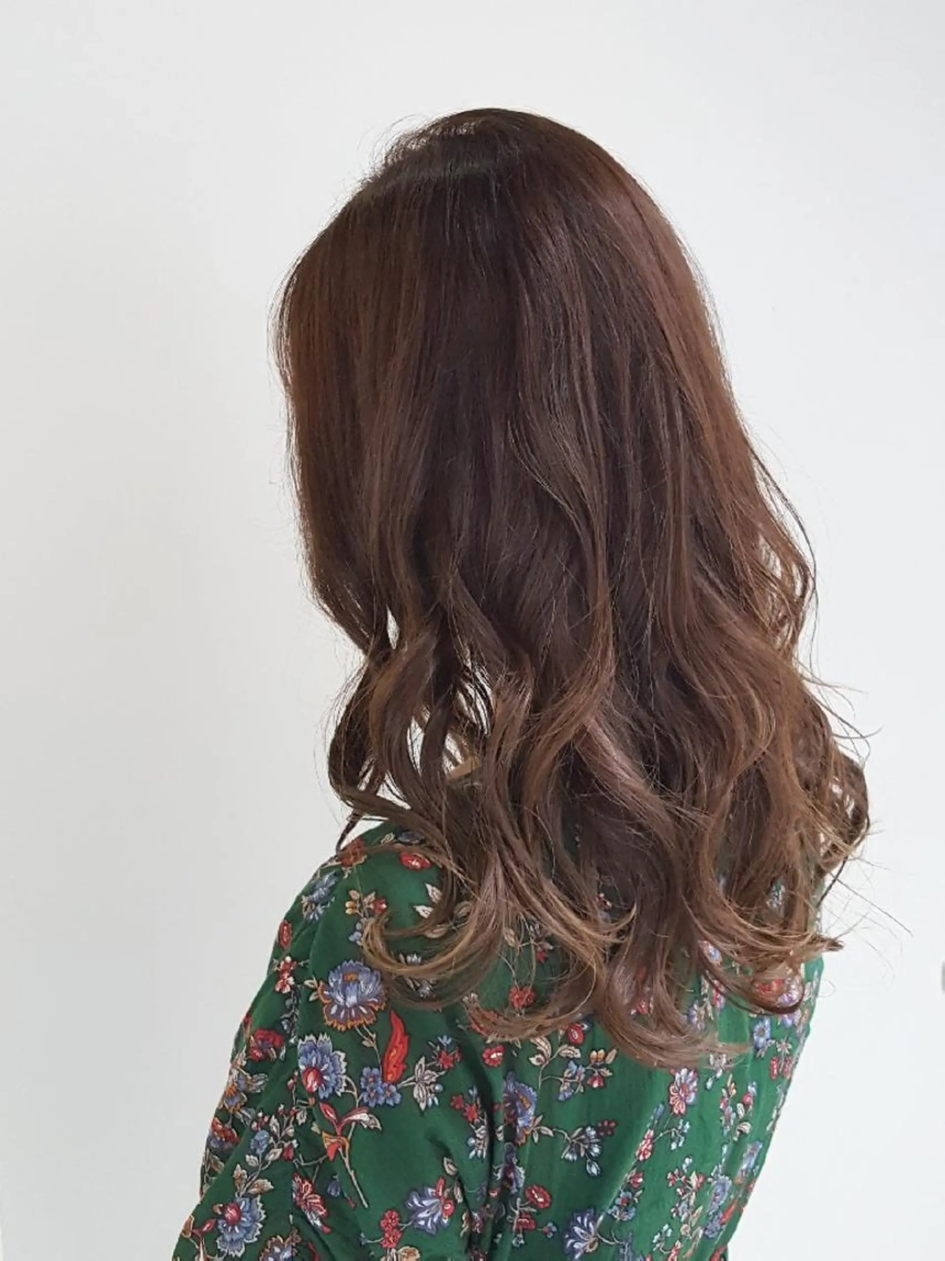 ロング カラー ヘアカラー トリートメント 美髪⭐︎髪質改善 井上　康司のヘアスタイル