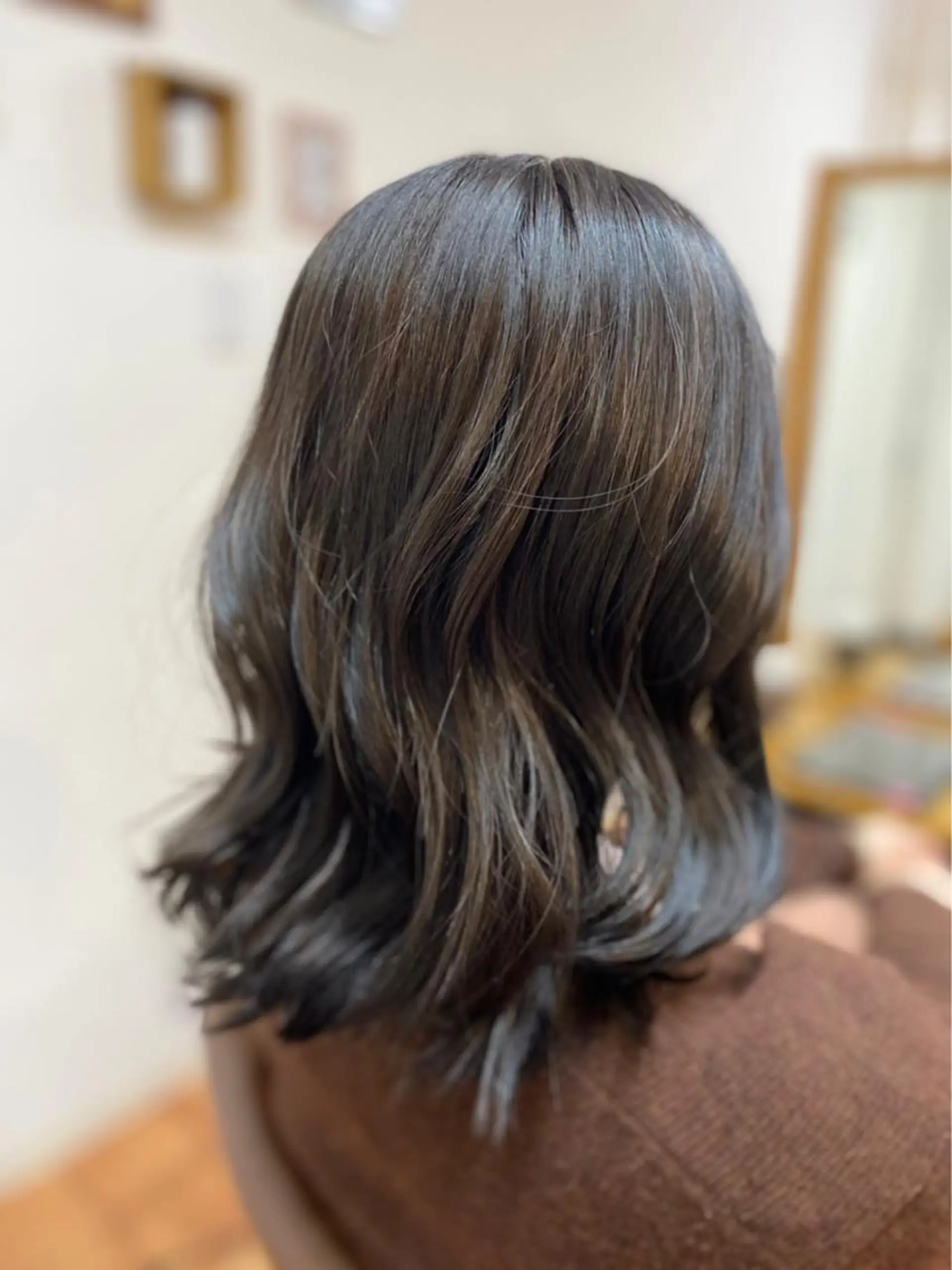 ミディアム 神谷 知紀のヘアスタイル
