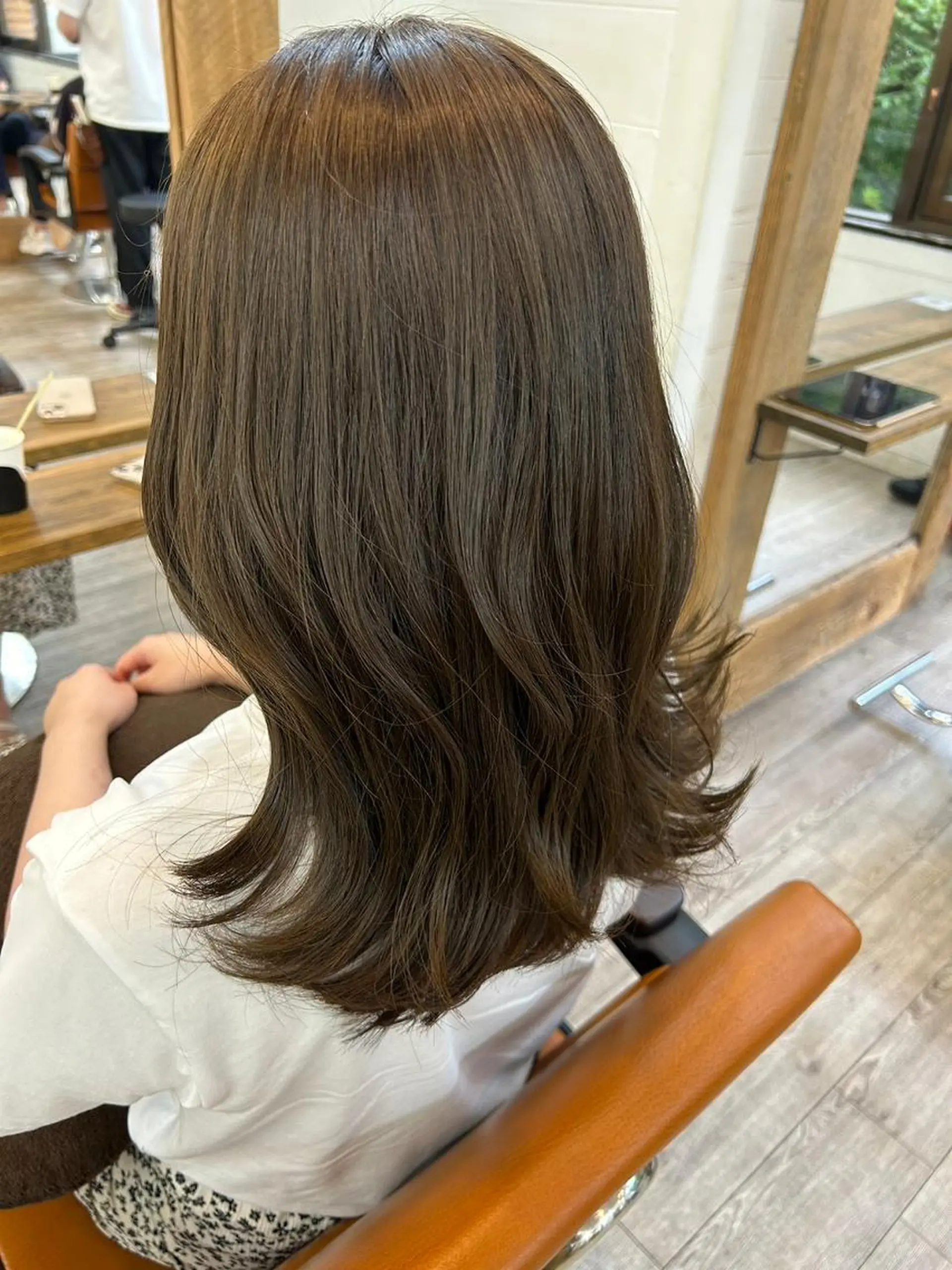 ロング カラー ブリーチ ケアブリーチ 透明感カラー ダブルカラー イヤリングカラー カット ヘアカラー トリートメント N°sopo 札幌大通のヘアスタイル