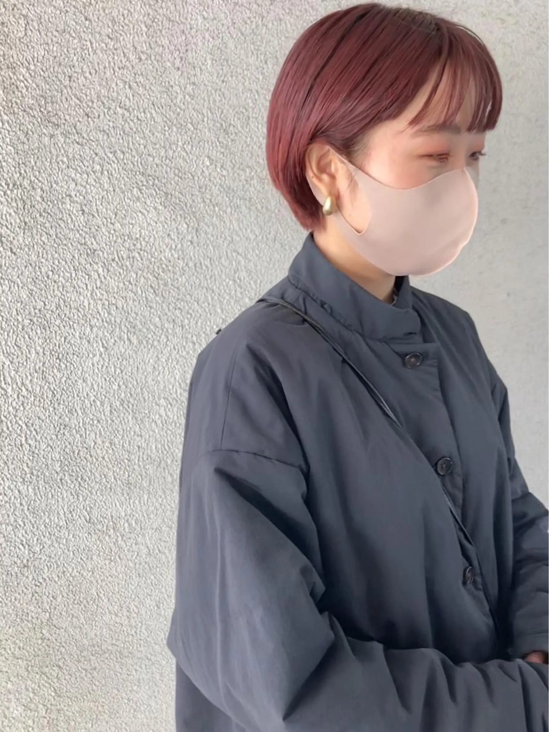 ショート ブリーチカラー🎀 寺門美優のヘアスタイル