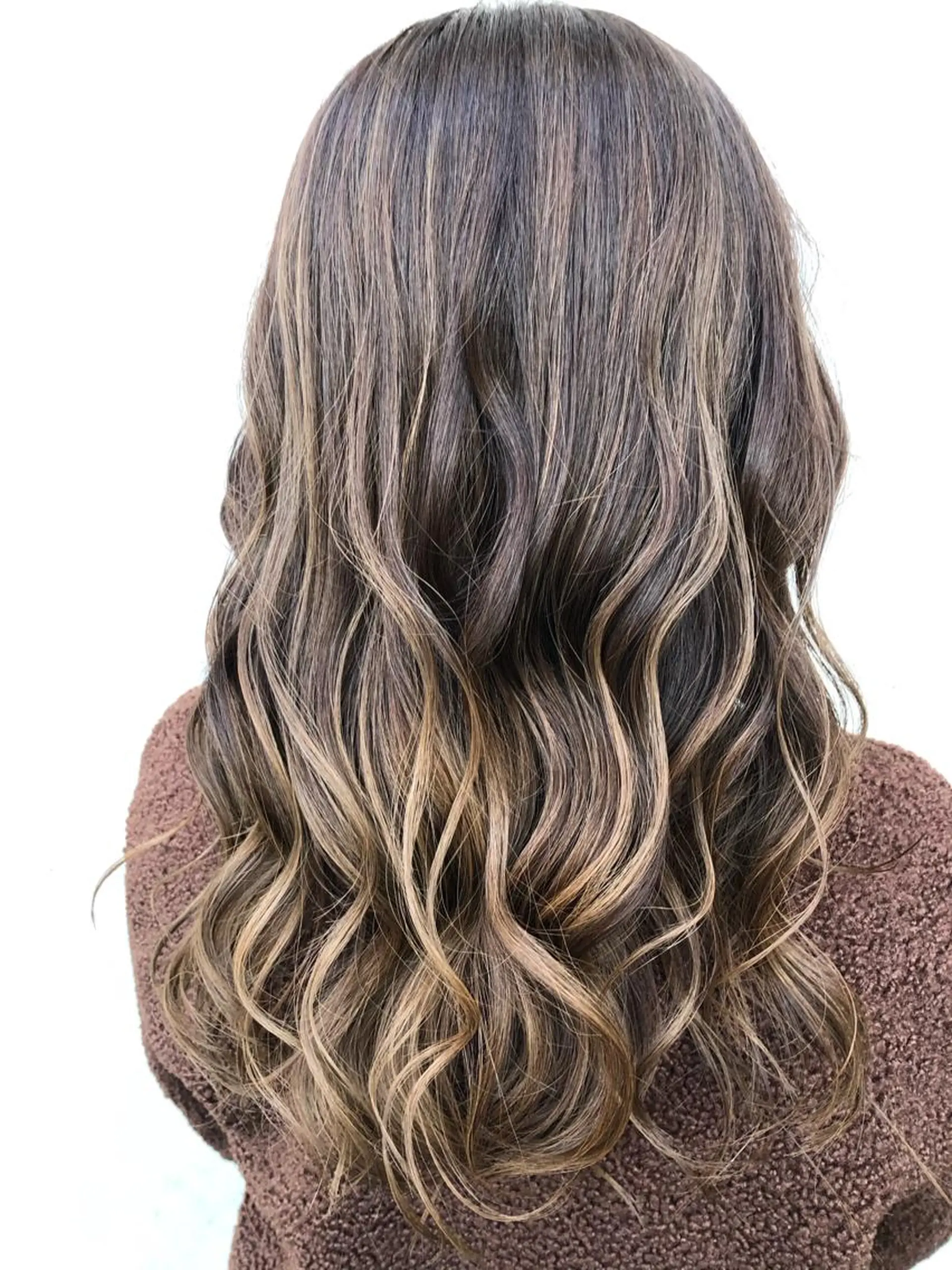 ロング カラー バレイヤージュ ハイライトカラー ハイライト レイヤーカット カット ヘアカラー カラー特化美容師 なかもと たつひろのヘアスタイル