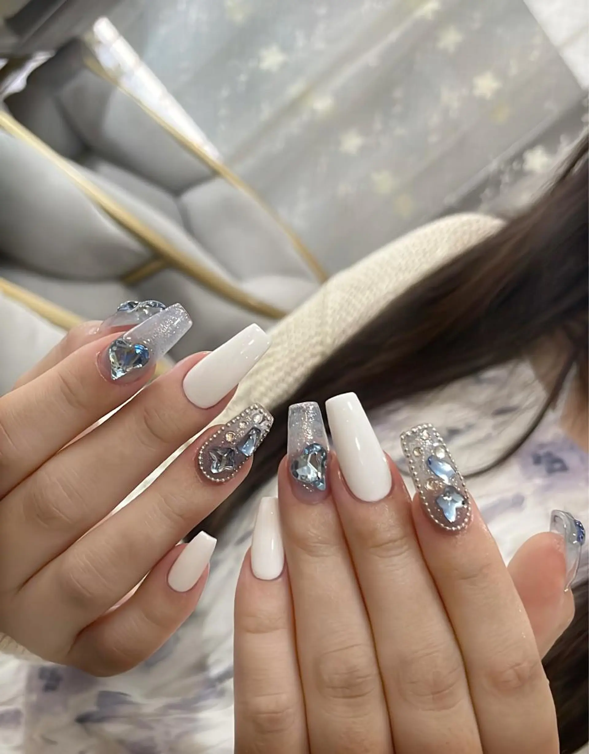 ネイル ハンドネイル AngelChris ビューティーサロンのネイルデザイン