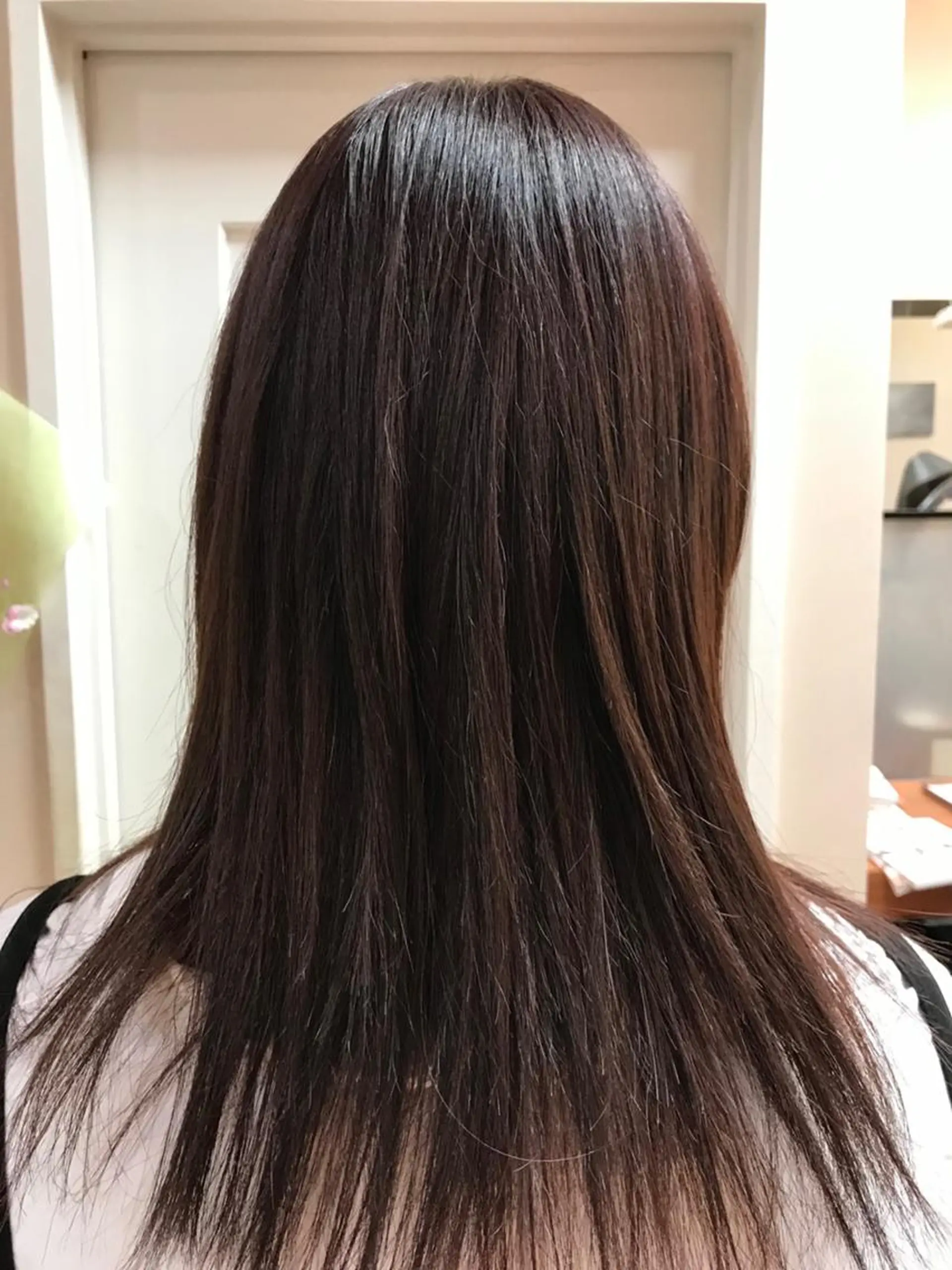 セミロング 太田 香織のヘアスタイル