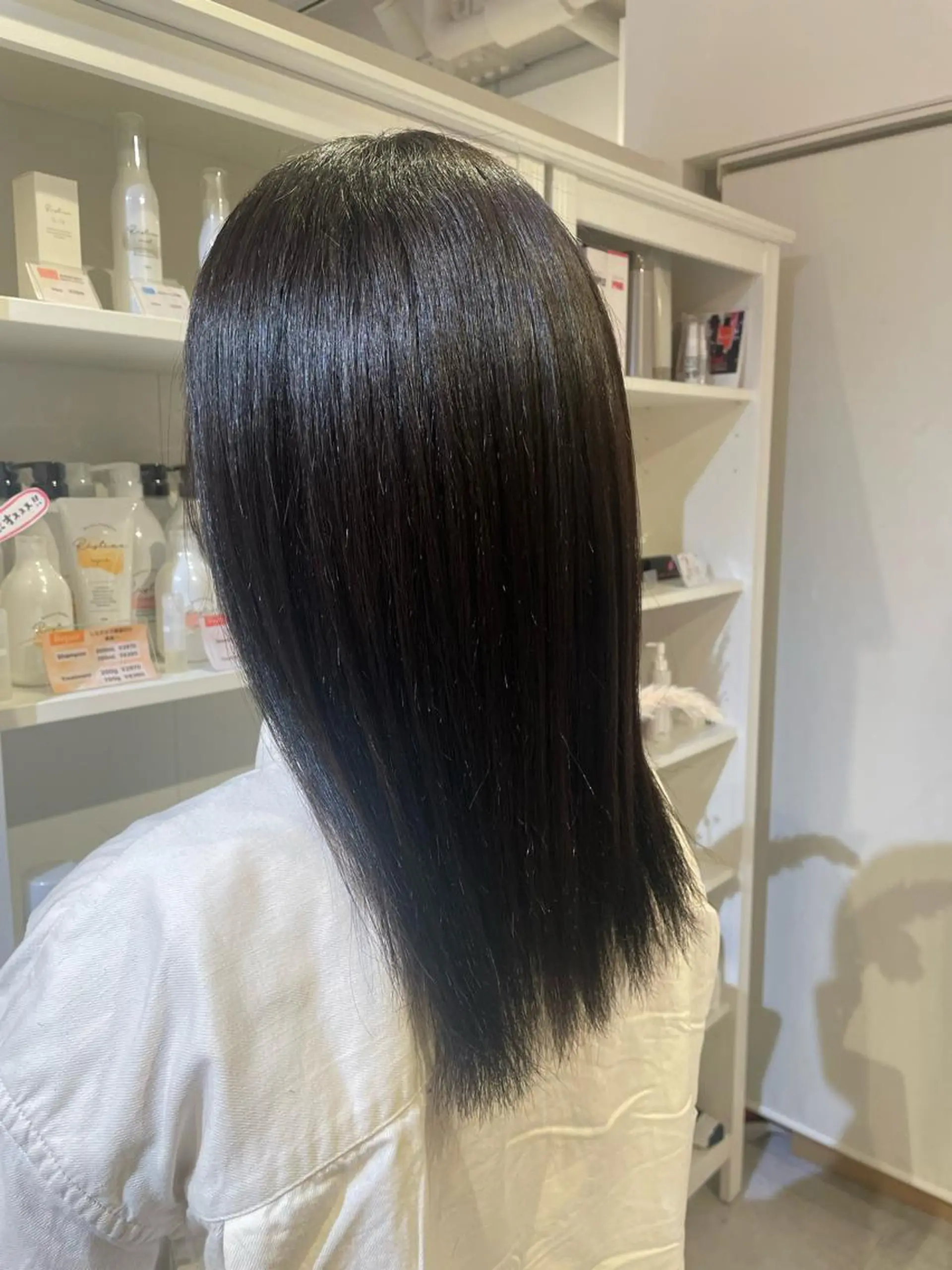 カラー ヘアカラー 和田 真依のヘアスタイル