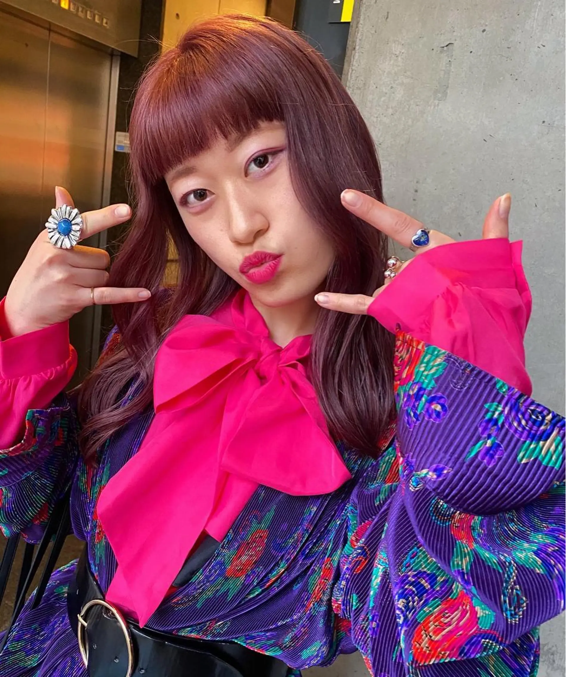 セミロング カラー パーマ ヘアアレンジ メンズ キッズ ネイル viewstokyo所属・mana 暖色カラーカットのヘアスタイル