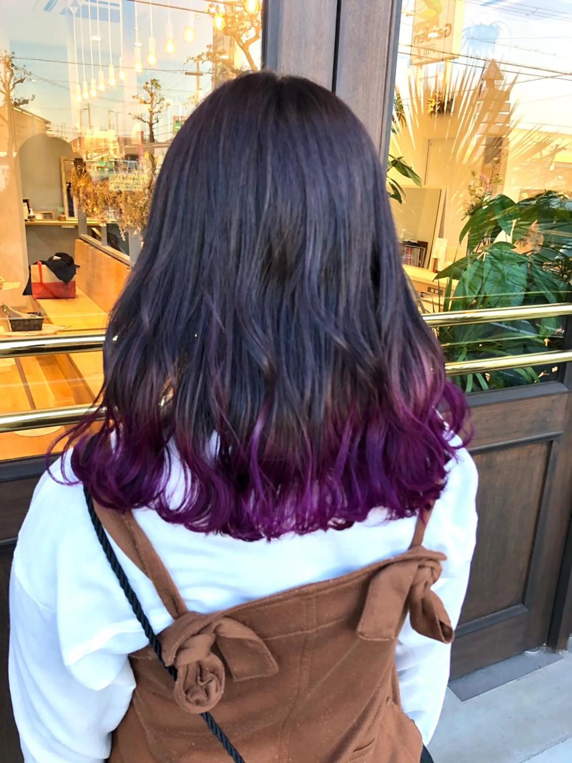 カラー グラデーションカラー 三村 桜生のヘアスタイル