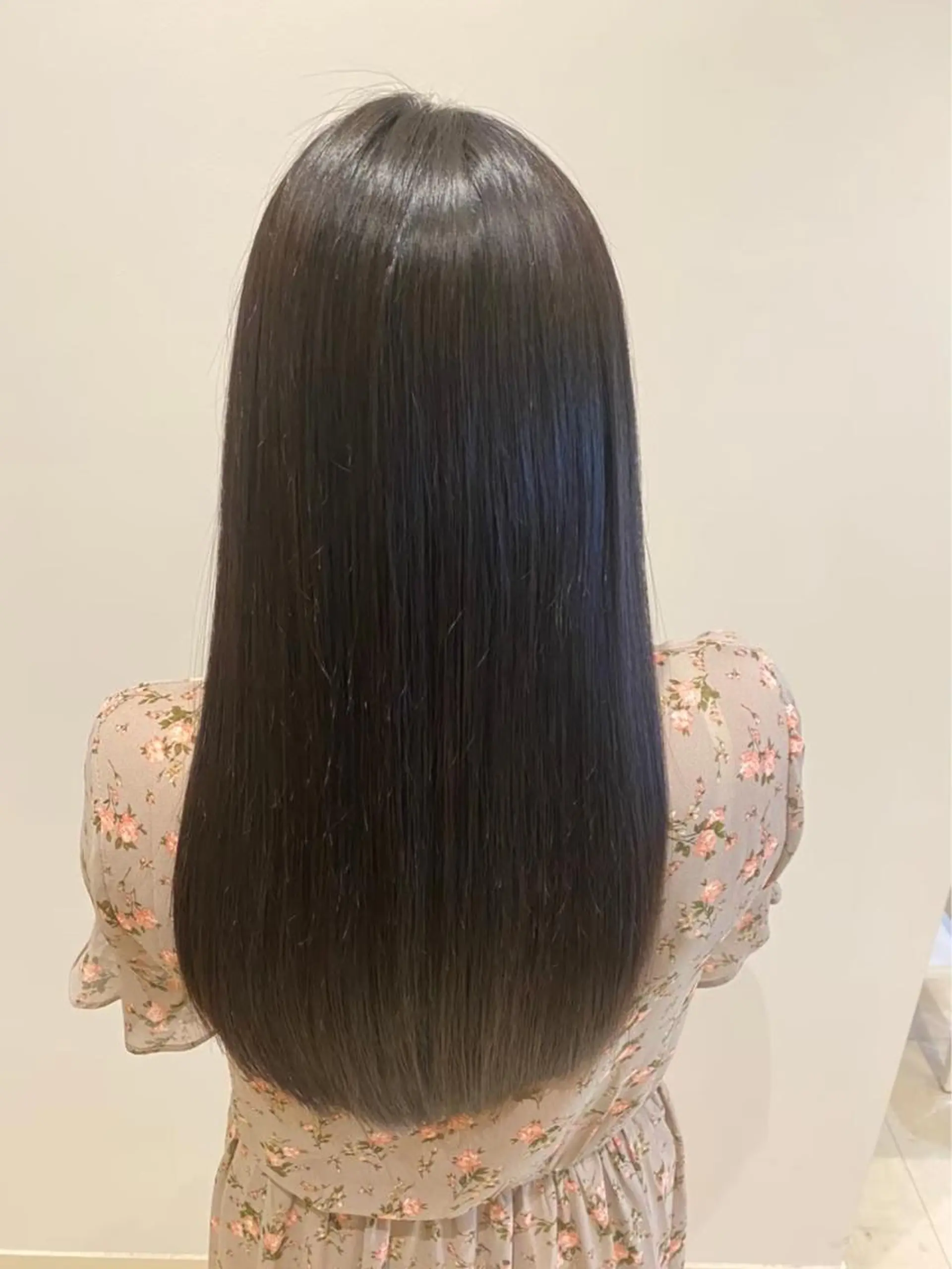 セミロング 縮毛矯正 カット 縮毛矯正 🌹艶髪カラー🌹 津田晴加【西荻窪】のヘアスタイル