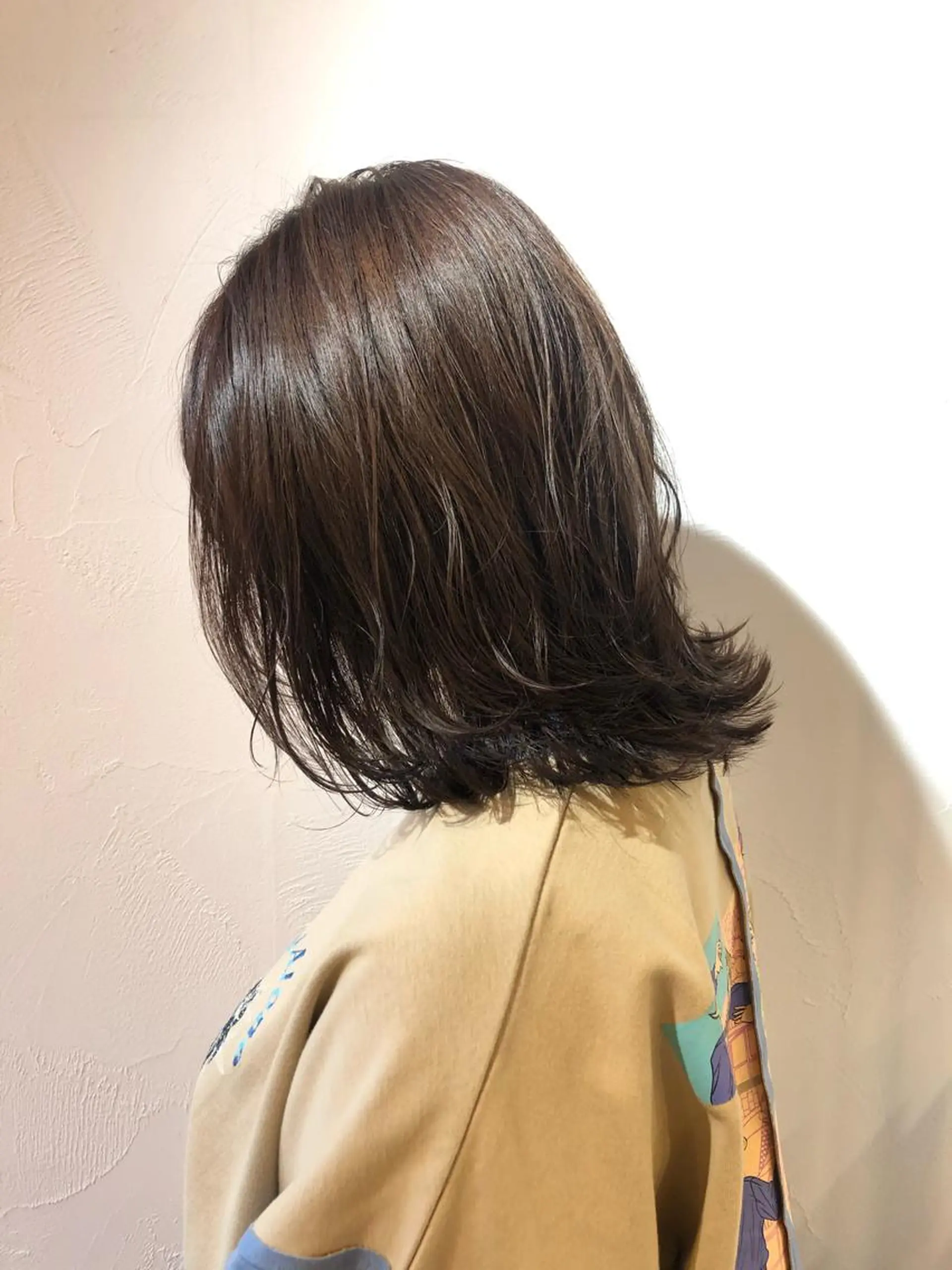 ミディアム カラー グレージュ ラベンダーカラー ラベンダーグレージュ ラベンダーグレー ヘアカラー Bei Licoldo.Atole  ベイリコルド アトリ所属・ブリーチ、縮毛 髪質改善　宮城一真のヘアスタイル