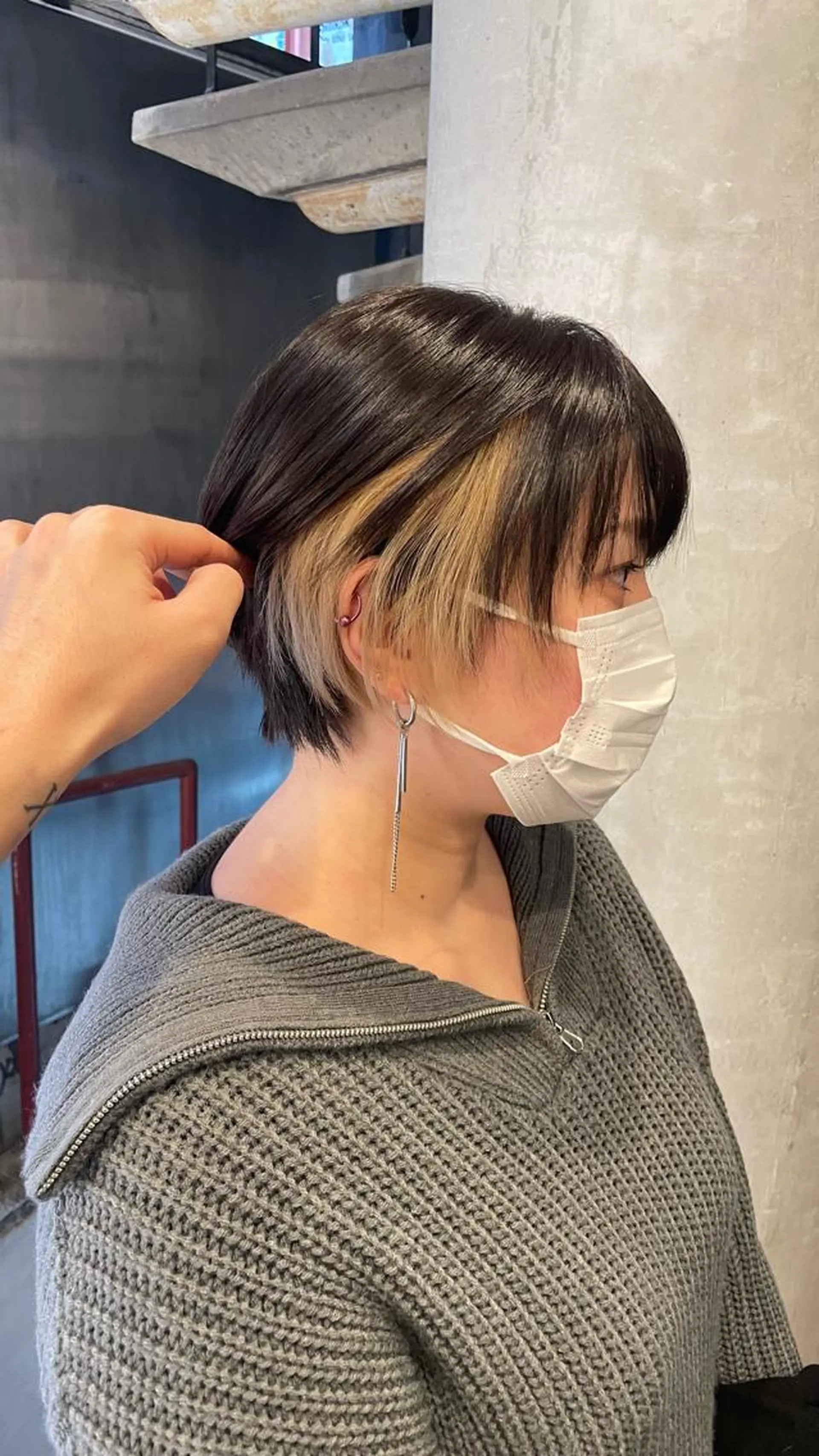 ショート ヘアカラー トリートメント ケアブリーチ/ エクステ/レイヤーのヘアスタイル