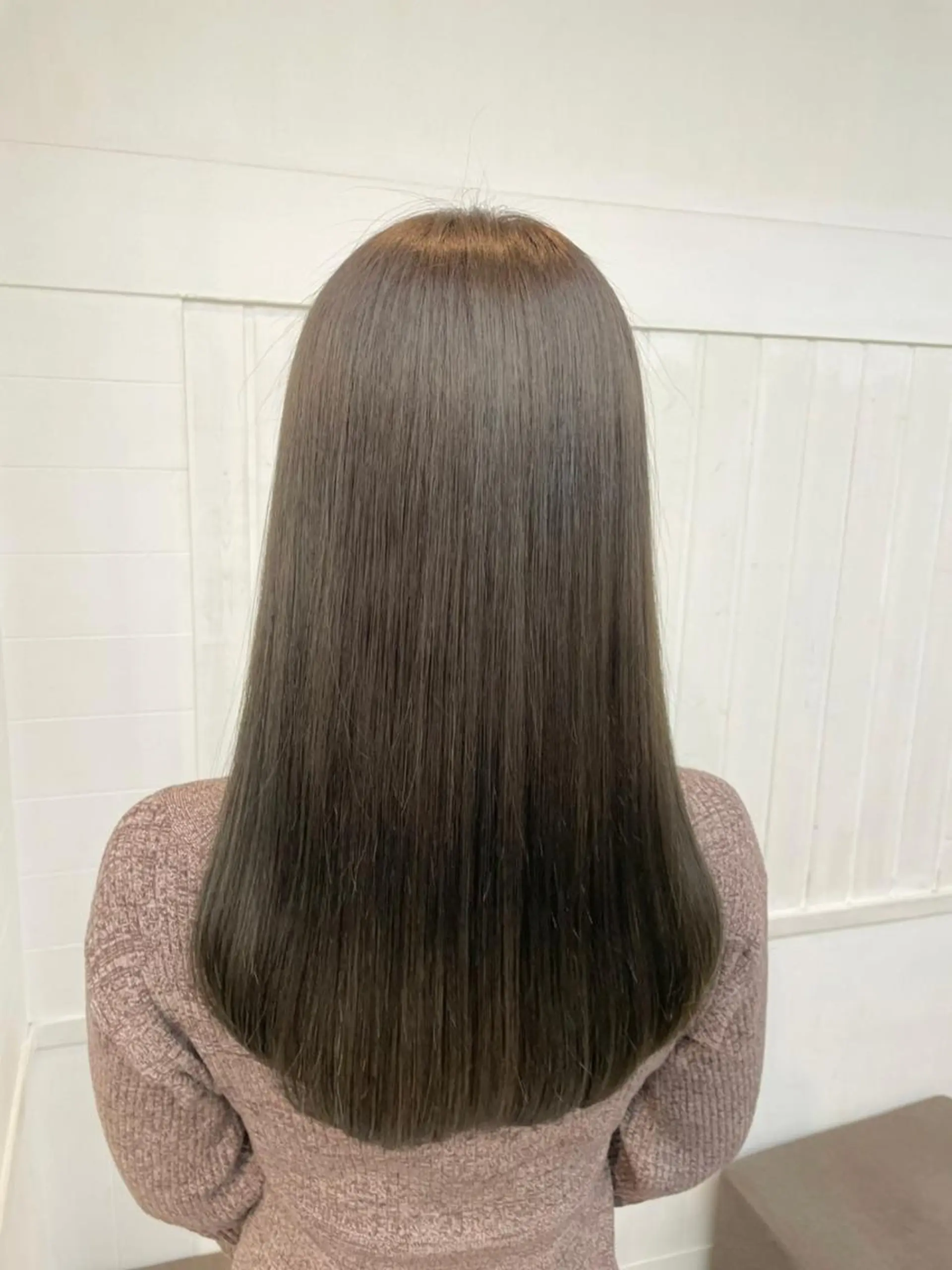 セミロング パーマ カラー セミロングパーマ バレイヤージュ ブリーチ ケアブリーチ デザインカラー カット ヘアカラー トリートメント 初めでも安心🌟 newi町田✂のヘアスタイル