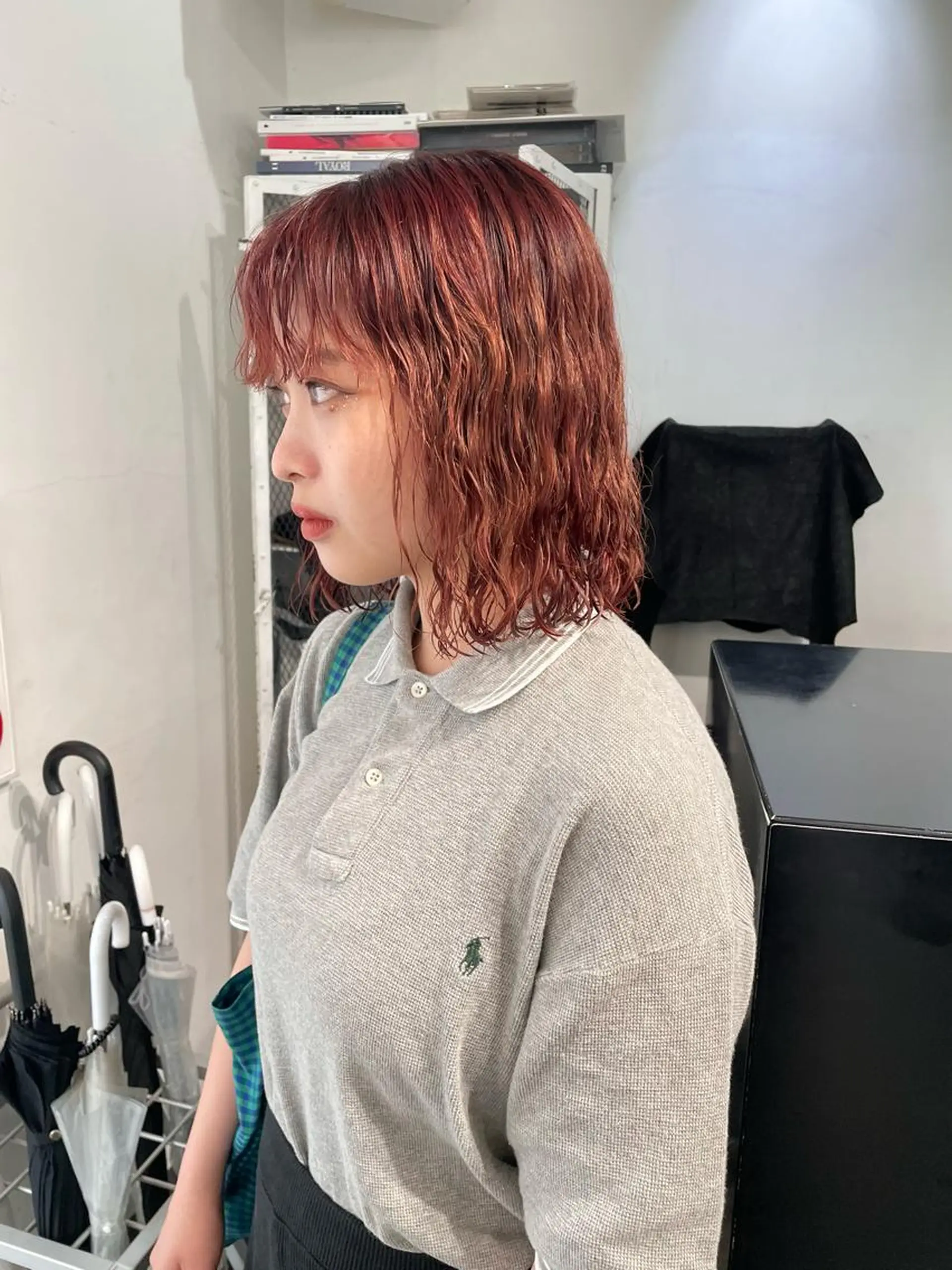 ミディアム カラー パーマ ヘアアレンジ メンズ キッズ ネイル マツエク・マツパ アイブロウ ミディアムパーマ メンズブリーチ メンズパーマ ブリーチ 眉カラー カット ヘアカラー パーマ 💗艶髪ハイトー ンAYAKA💗のヘアスタイル