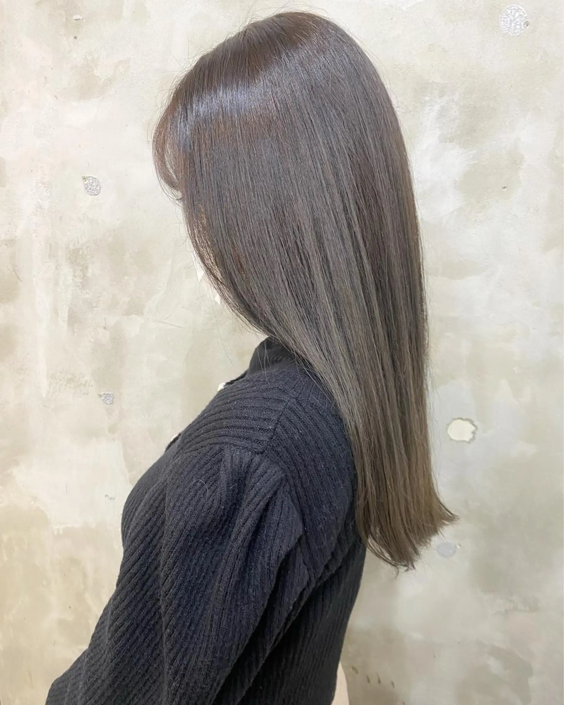 ロング カラー ヘアアレンジ ブリーチ グレージュ 志賀 あずみのヘアスタイル