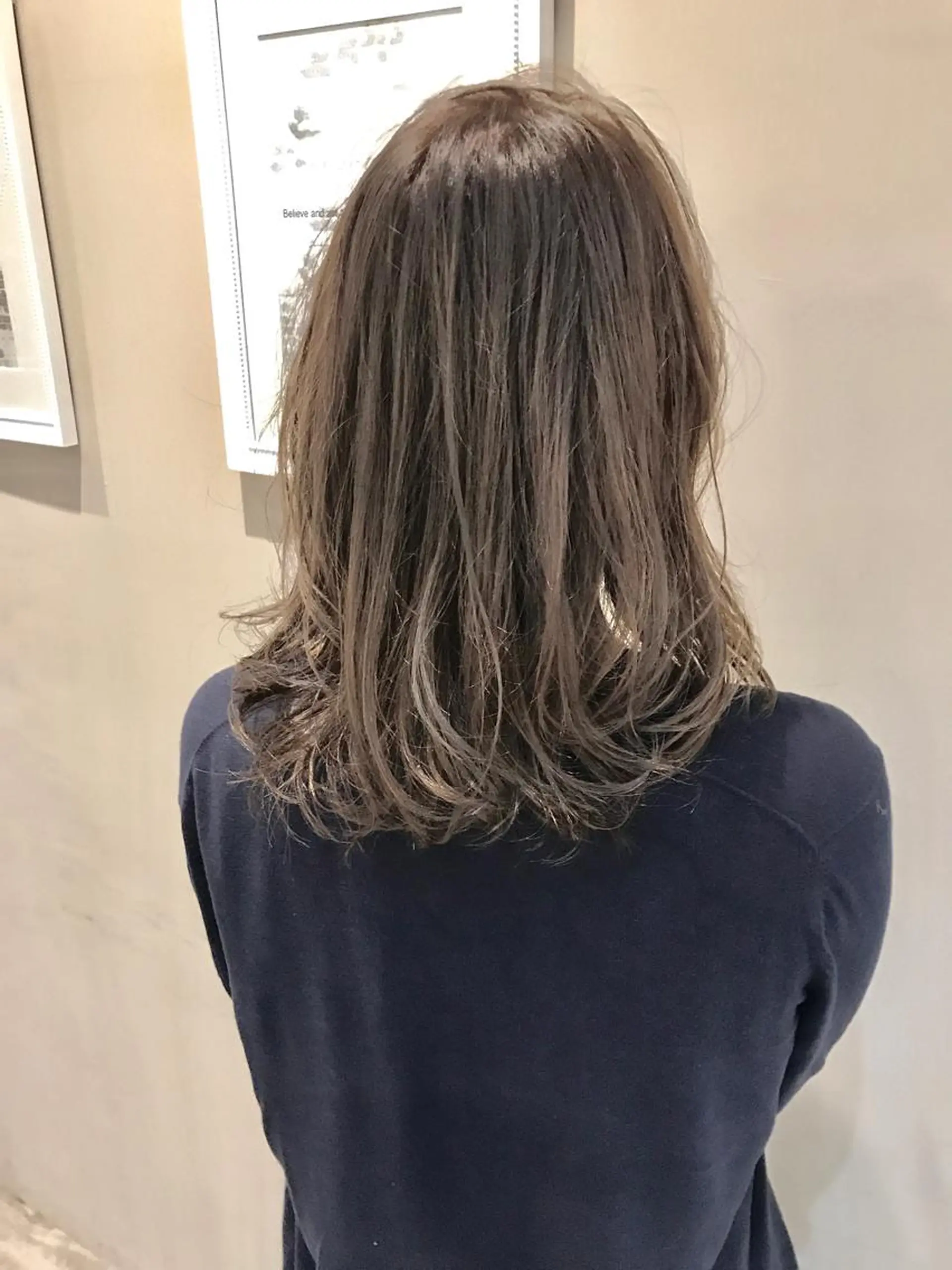 セミロング カラー ハイライトカラー ハイライト 神野 雅樹のヘアスタイル