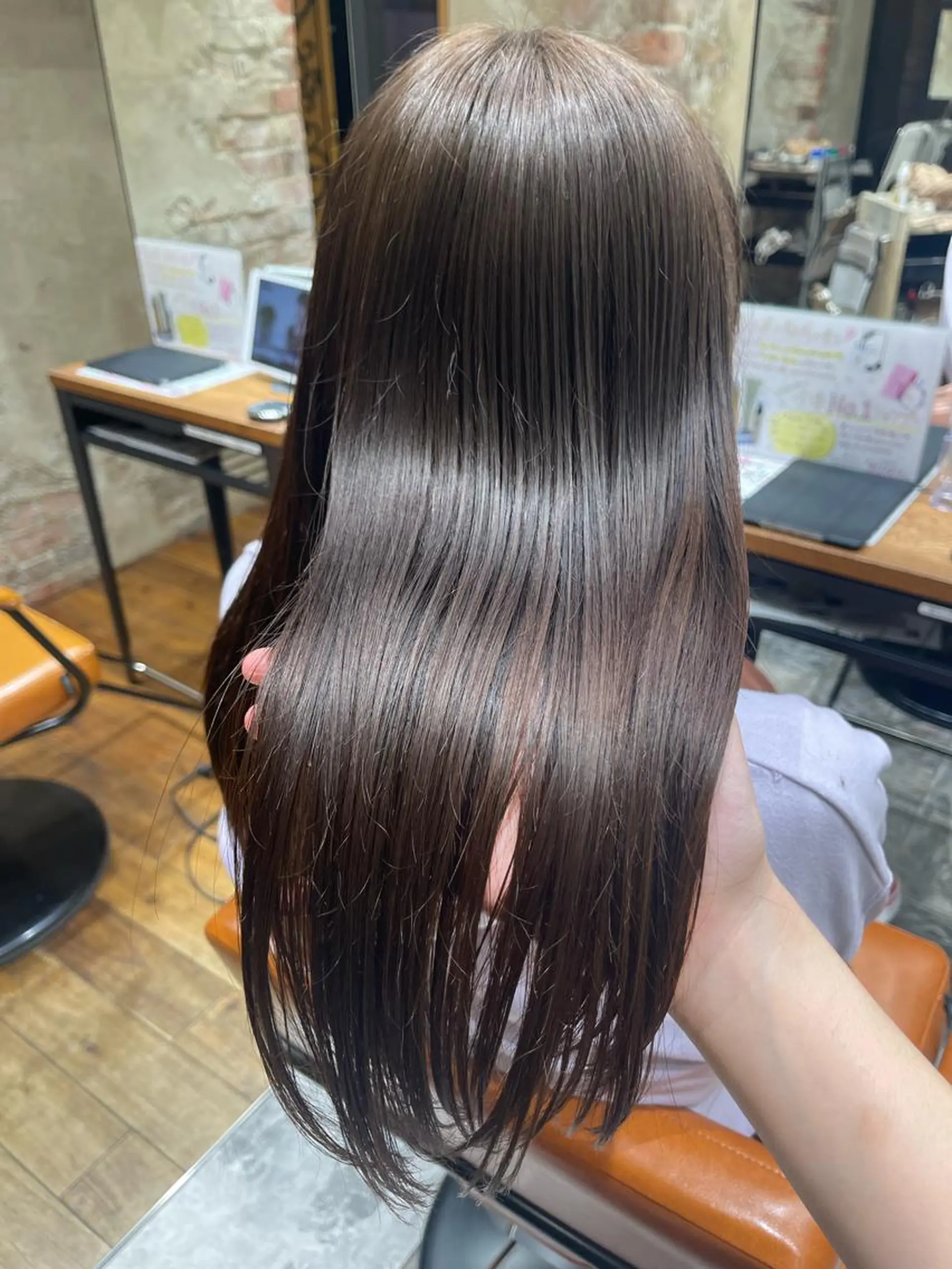 ロング トリートメント SAYAKA🩶 レイヤー韓国ヘア新宿のヘアスタイル