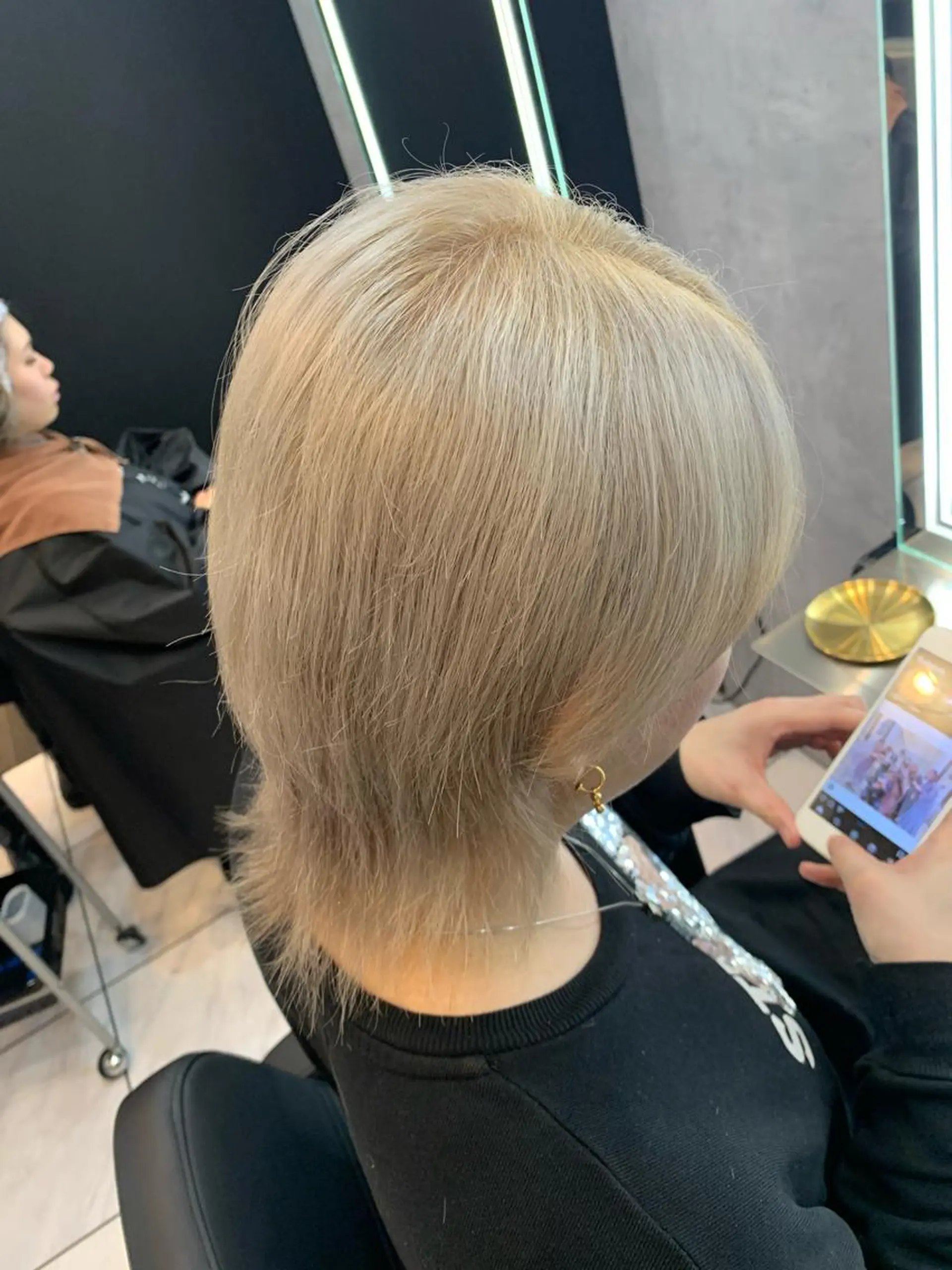 ショート カラー メンズ メンズブリーチ ベージュカラー ブリーチ ミルクティーベージュ ホワイトミルクティーベージュ ヘアカラー 透明感/ブリーチ縮毛 /髪質改善/星野純一のヘアスタイル