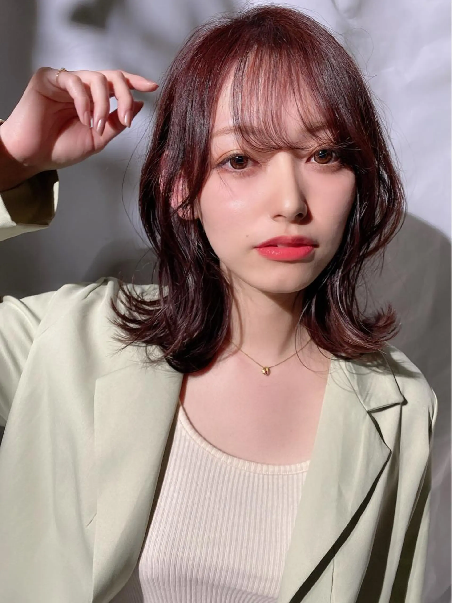 ミディアム カラー ヘアアレンジ 韓国風ヘア SAYAKA🩶 レイヤー韓国ヘア新宿のヘアスタイル