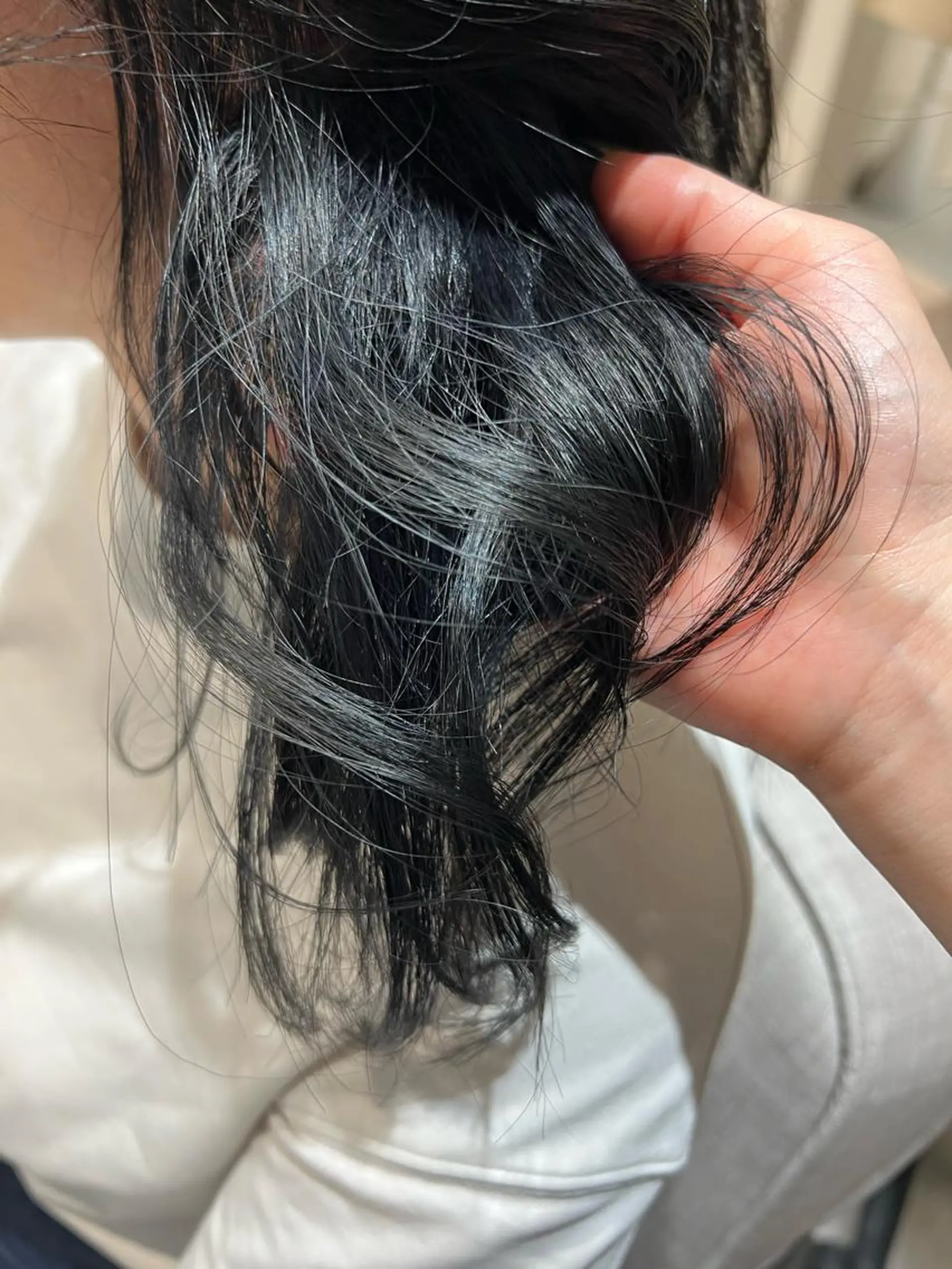 ミディアム カラー ブルーカラー 暗髪カラー🫐パーマ おくだりんかのヘアスタイル
