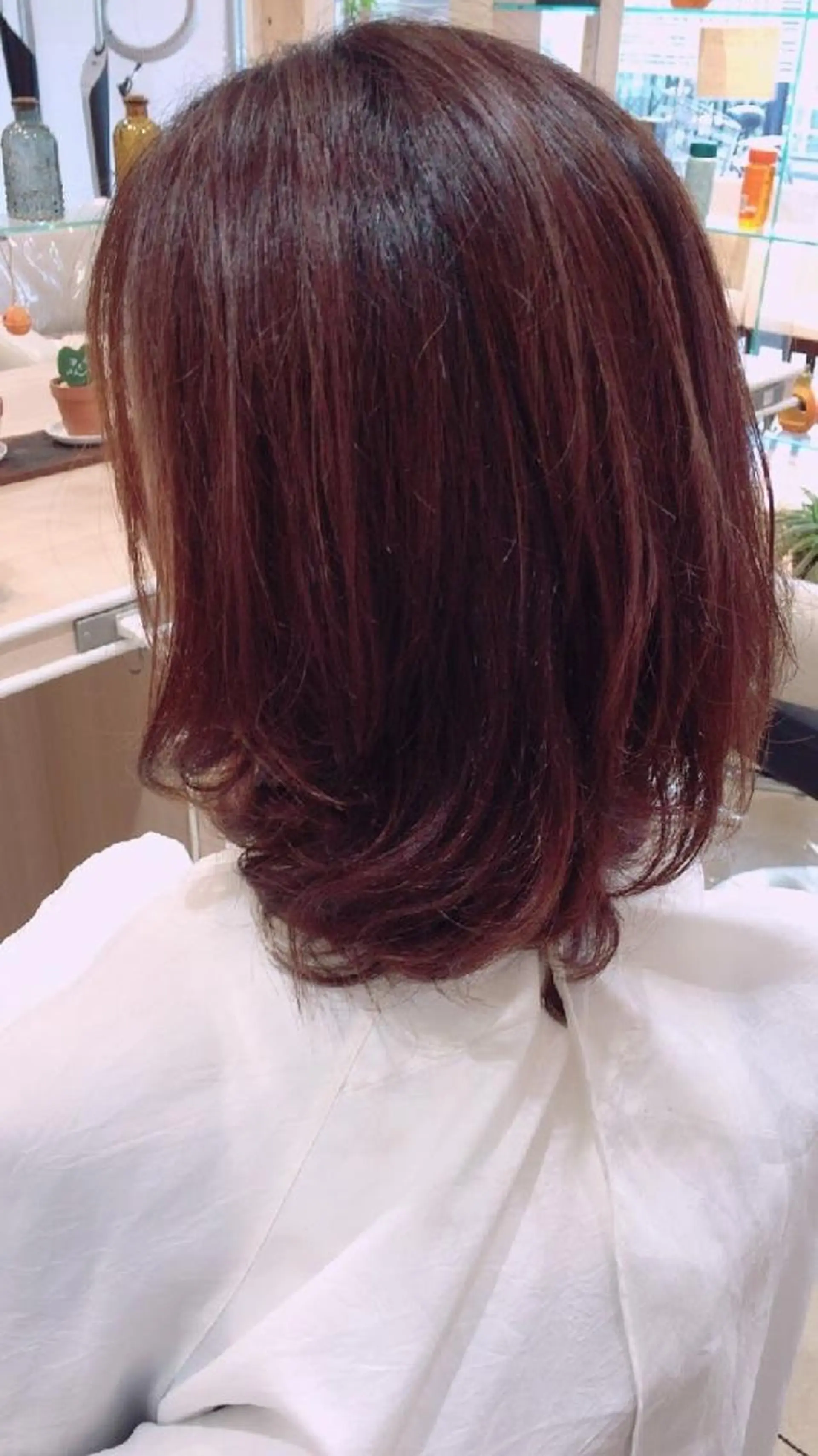 ミディアム カラー パーマ 山内 佐江子のヘアスタイル